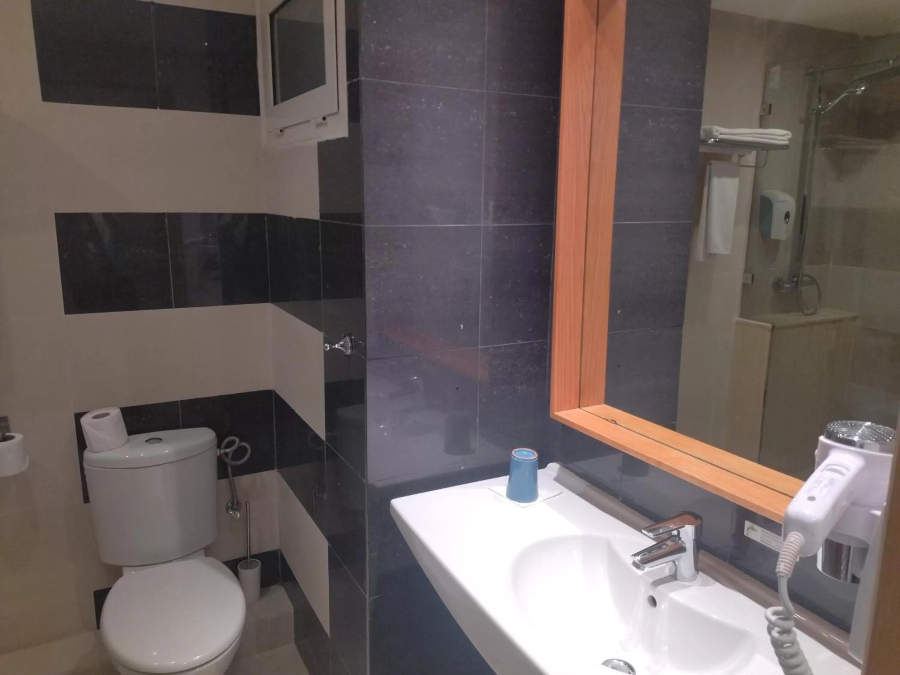 Bathroom in Le Pietri Urban Hotel