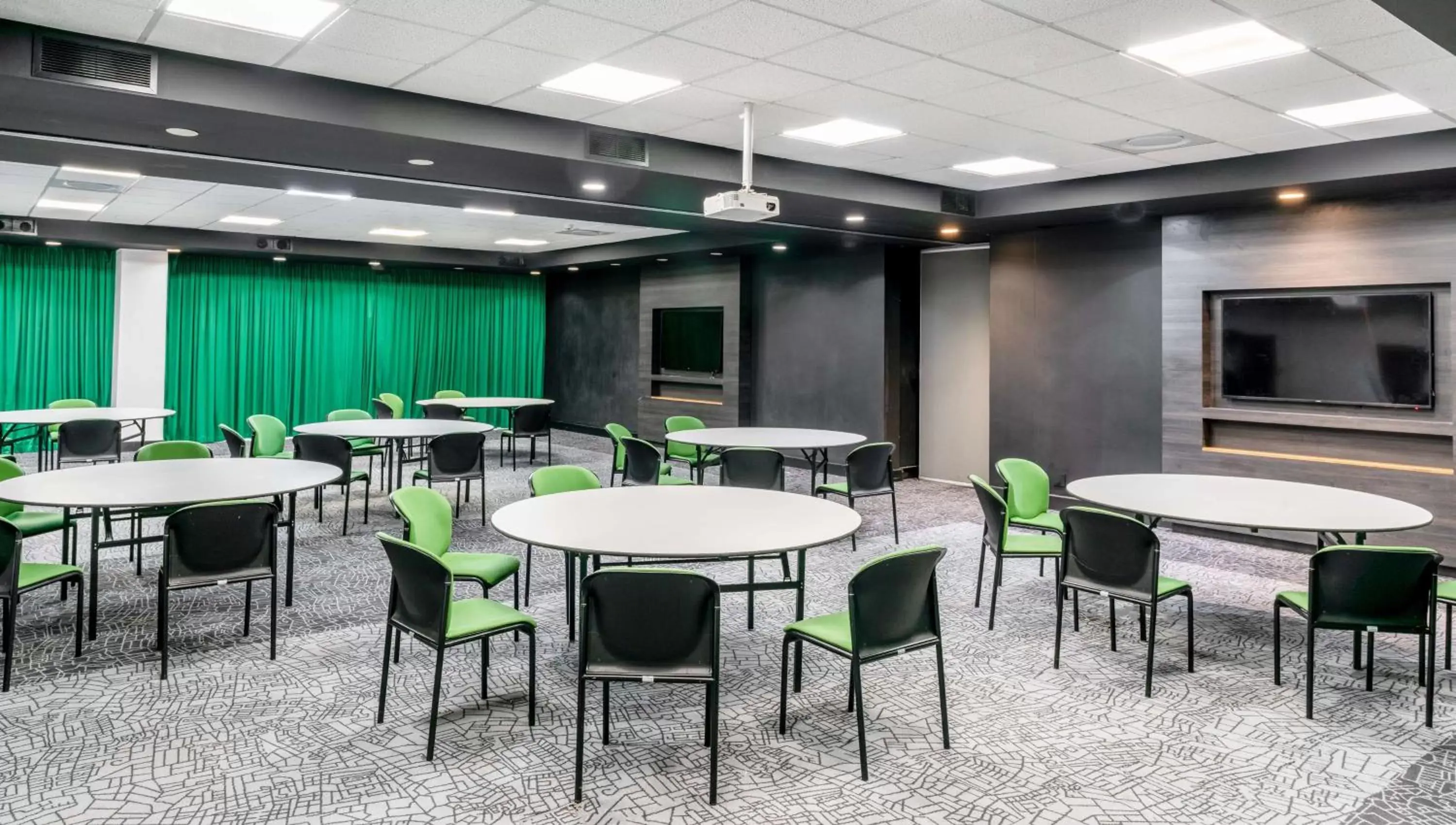 Meeting/conference room in Park Inn by Radisson Polokwane