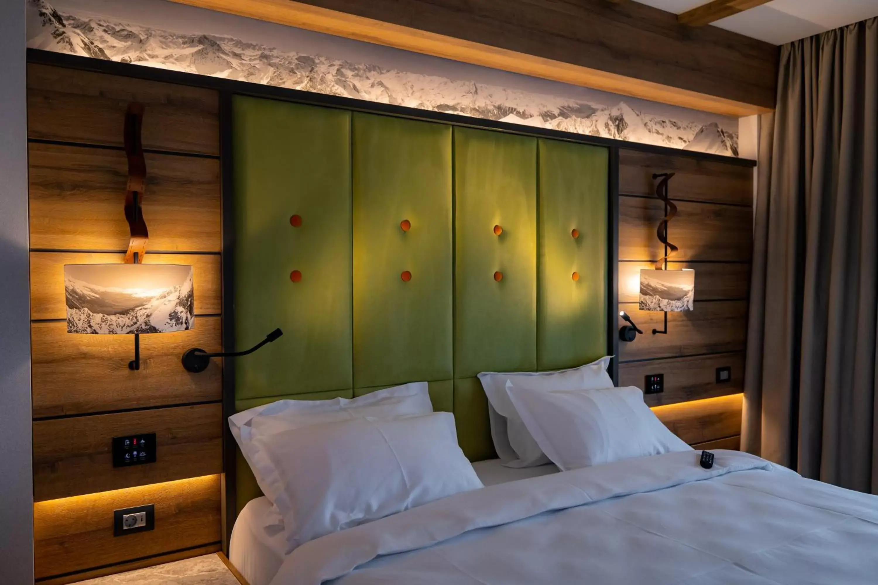 Deluxe Double Room with Side Mountain View in Hotel Belmont & Spa Deluxe Double Room with Side Mountain View in Hotel Belmont & Spa