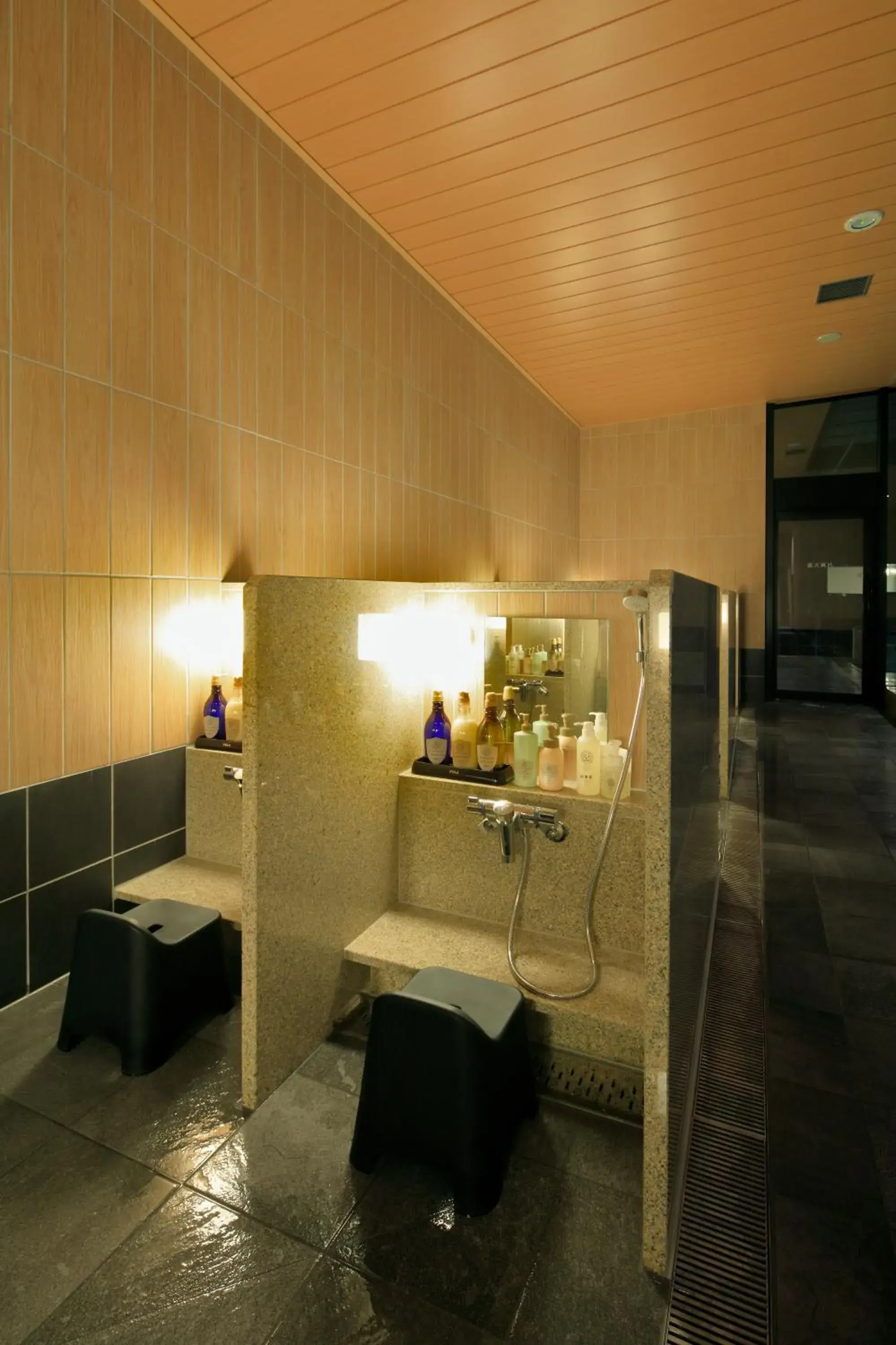 Public Bath, Bathroom in The Singulari Hotel & Skyspa at Universal Studios Japan