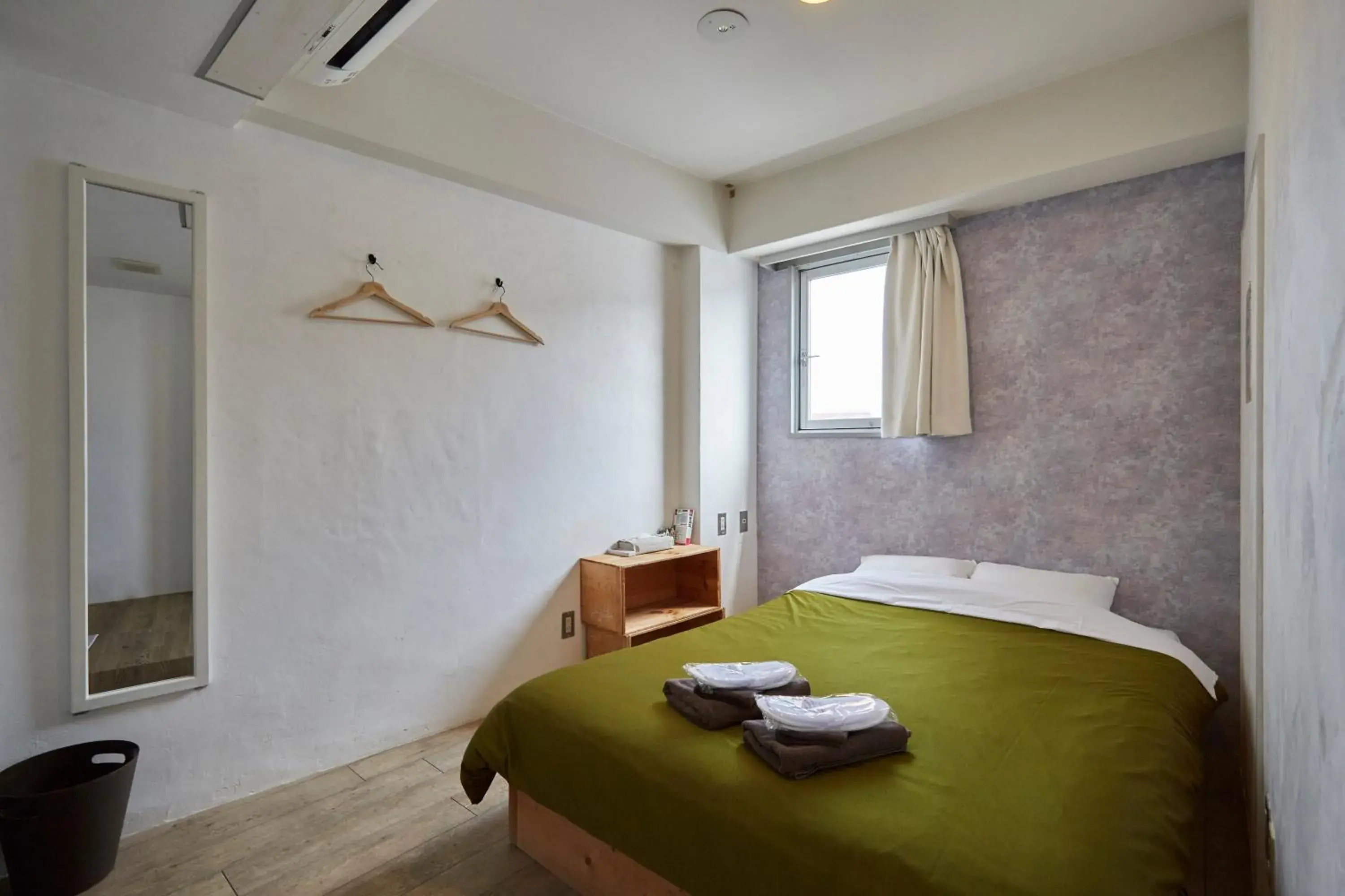 Bathroom, Bed in Hostel Cuore Kurashiki