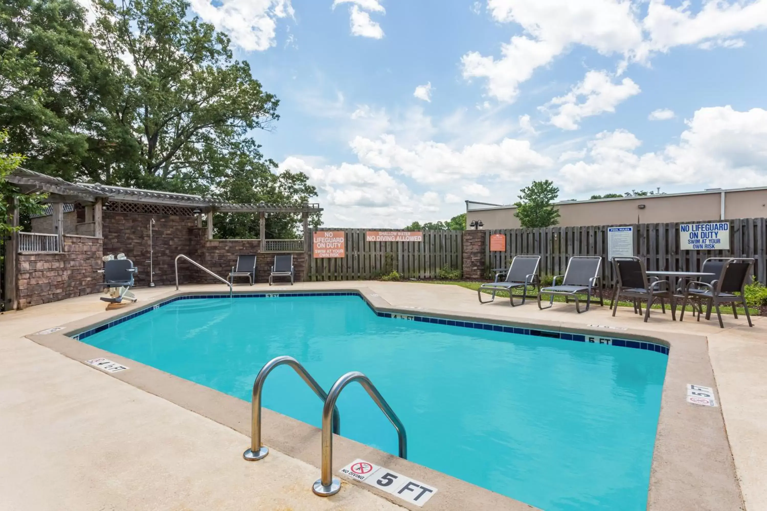 Swimming Pool in Microtel Inn and Suites by Wyndham Anderson SC