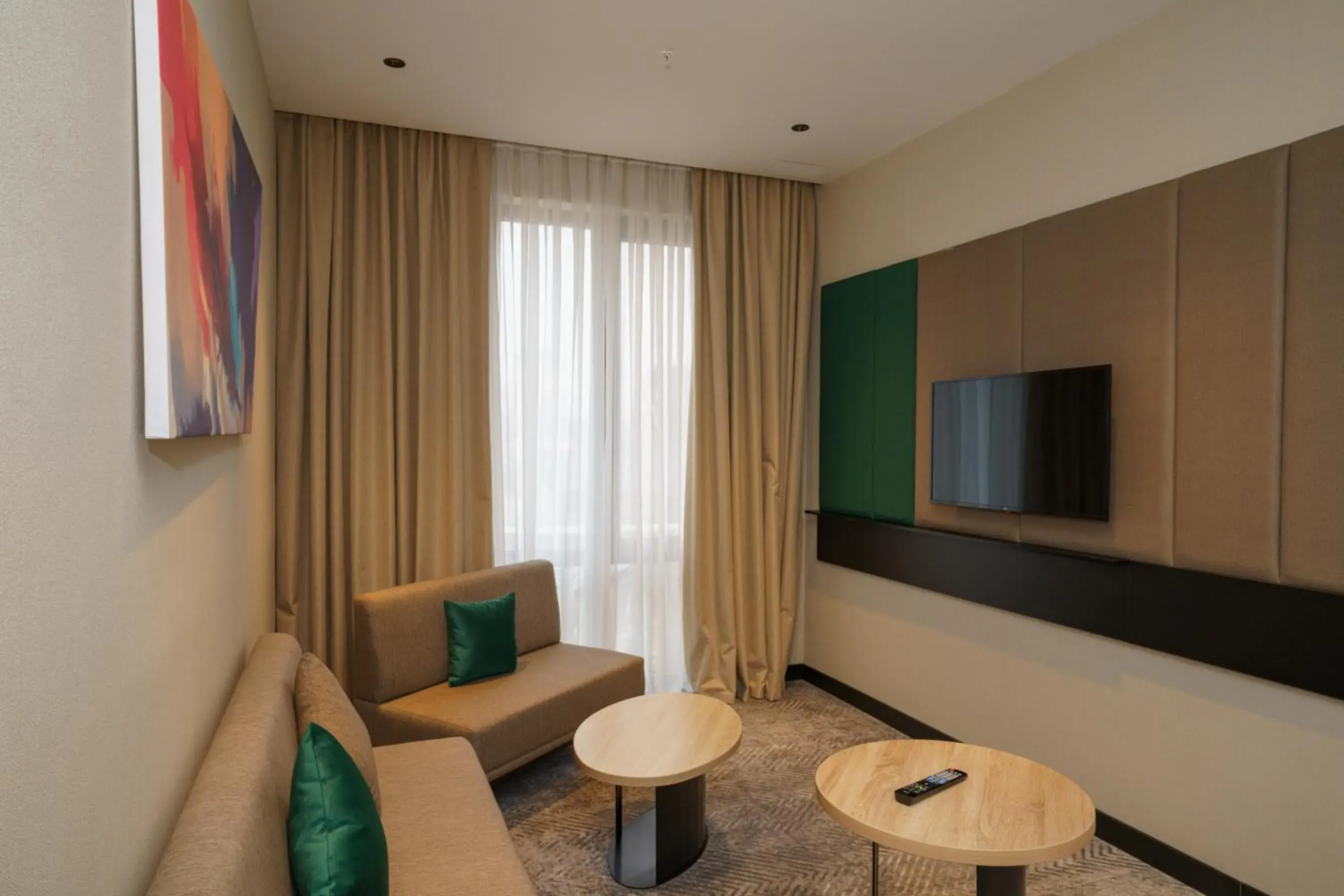 Living room, Seating Area in Holiday Inn Tashkent City, an IHG Hotel