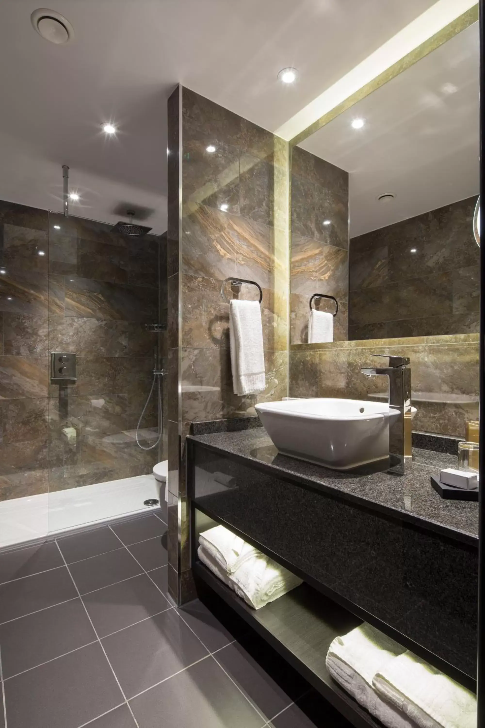 Photo of the whole room, Bathroom in Crowne Plaza Gerrards Cross, an IHG Hotel