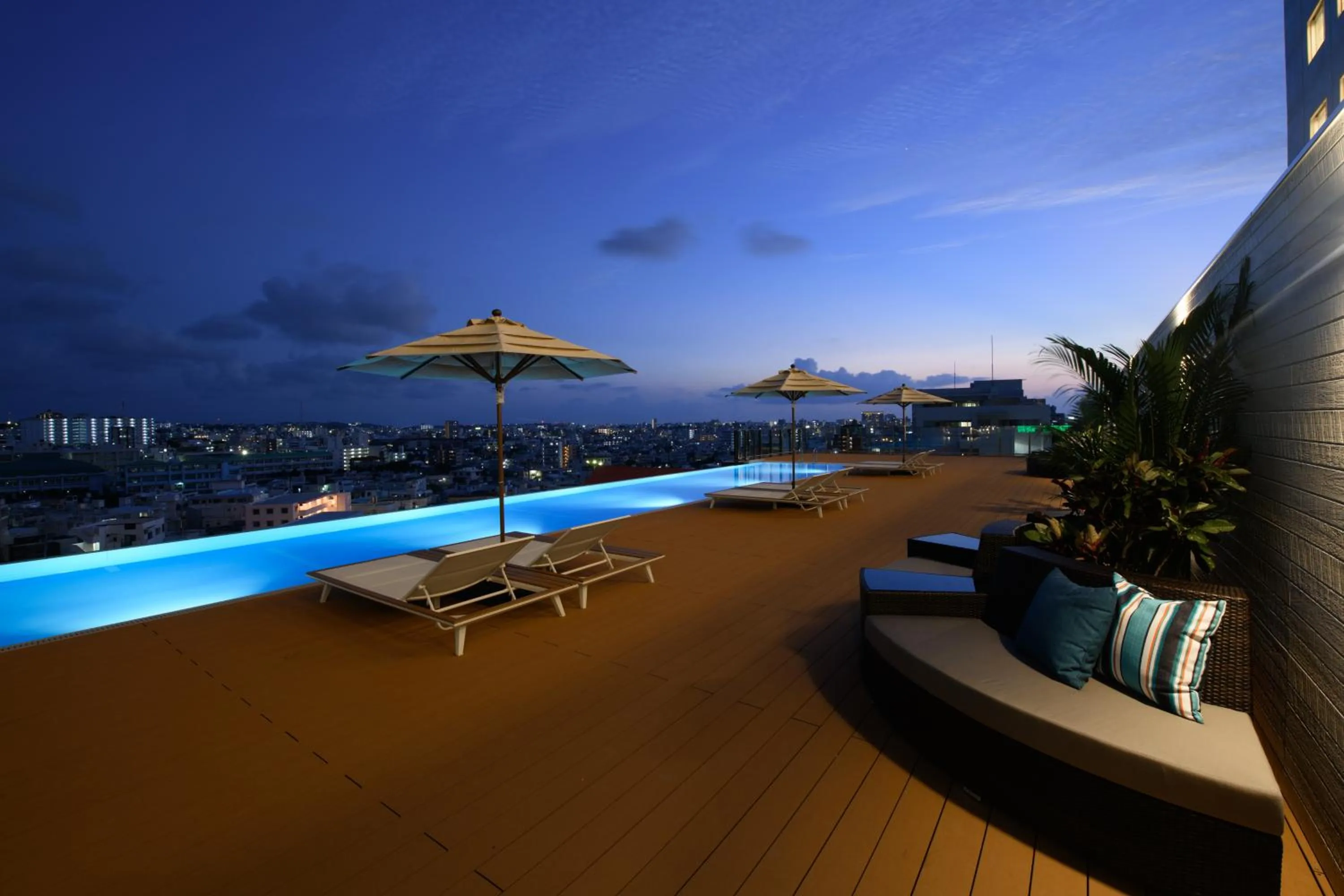 Swimming pool in Novotel Okinawa Naha