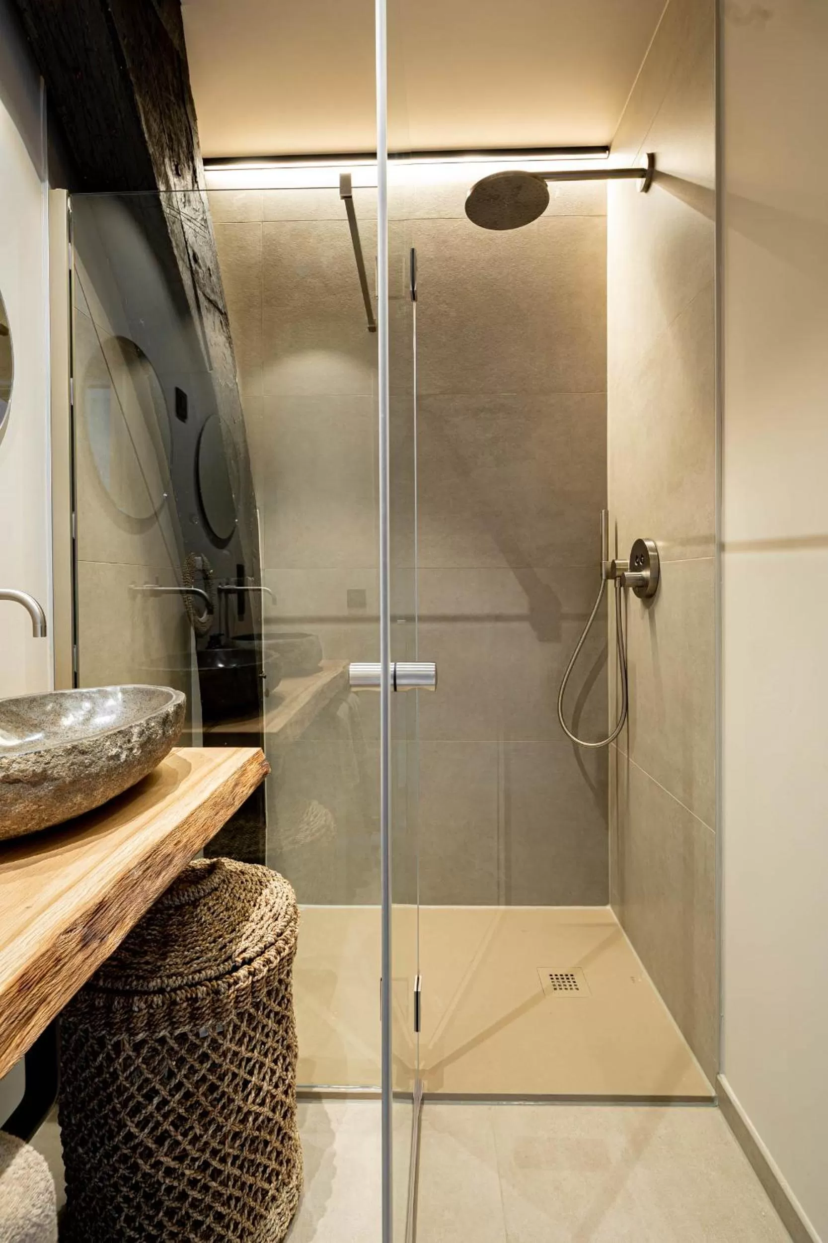 Bathroom in BTFL Living Antwerp