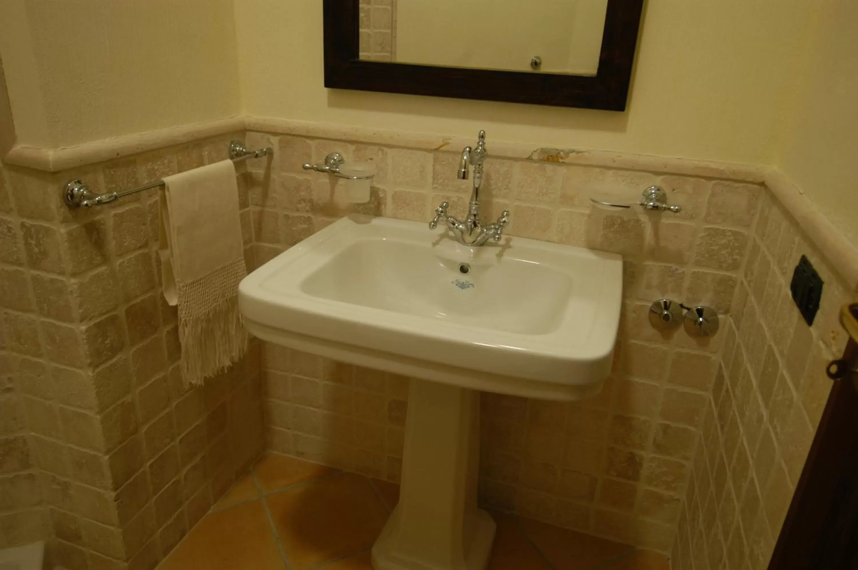 Toilet, Bathroom in Palazzo dei Poeti