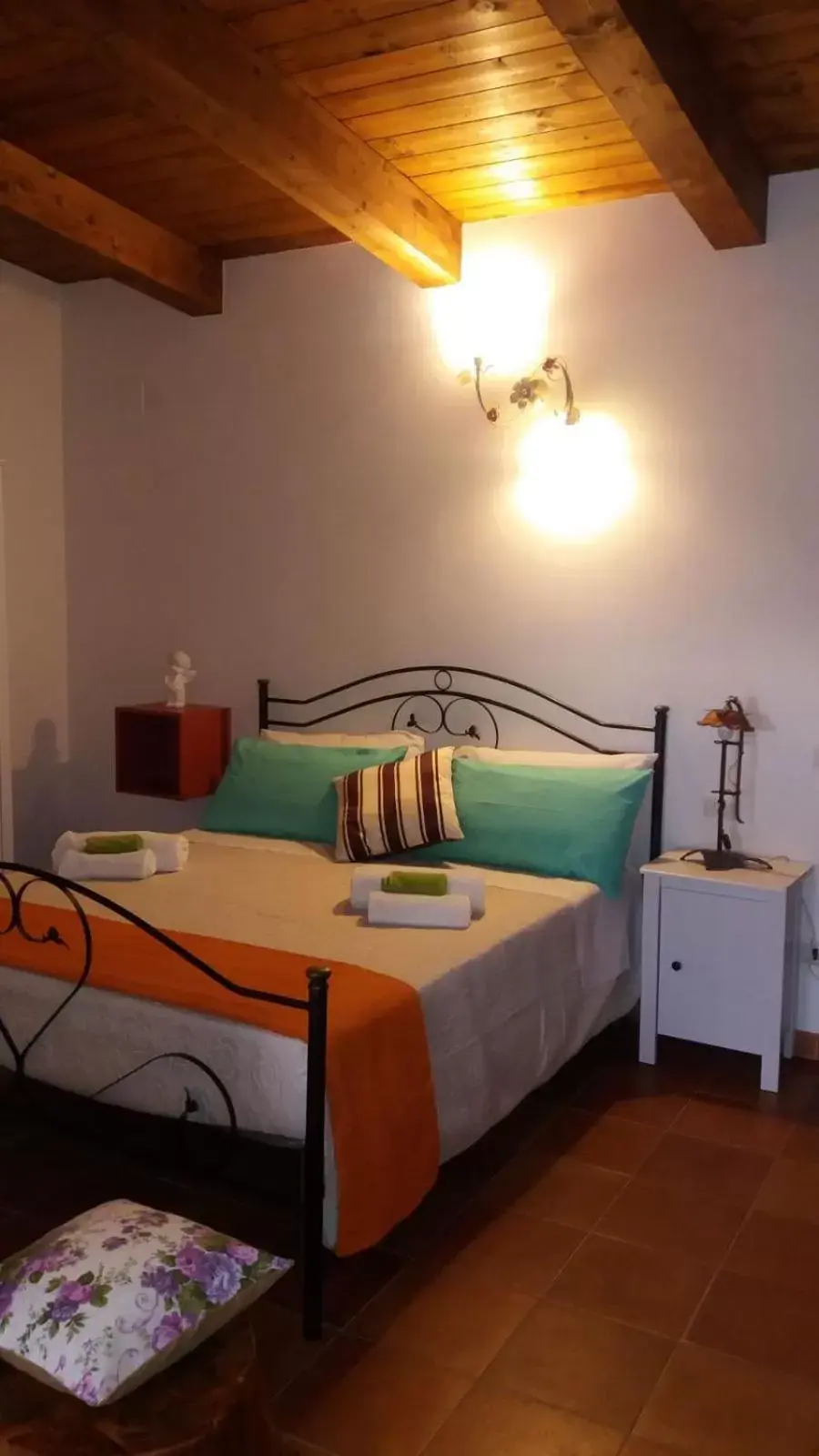 Bed in B&B Le Anthos