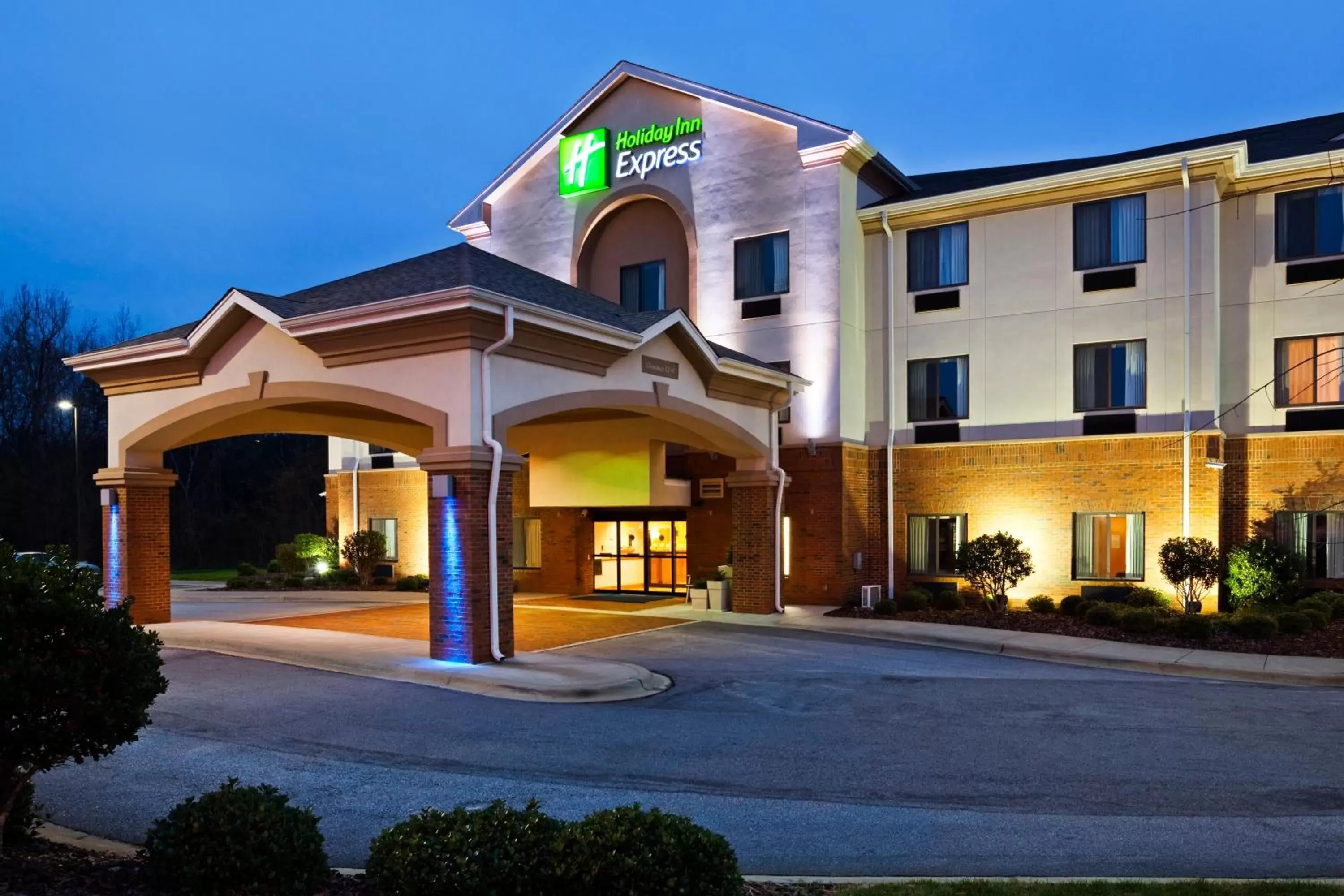 Property Building in Holiday Inn Express Forest City, an IHG Hotel