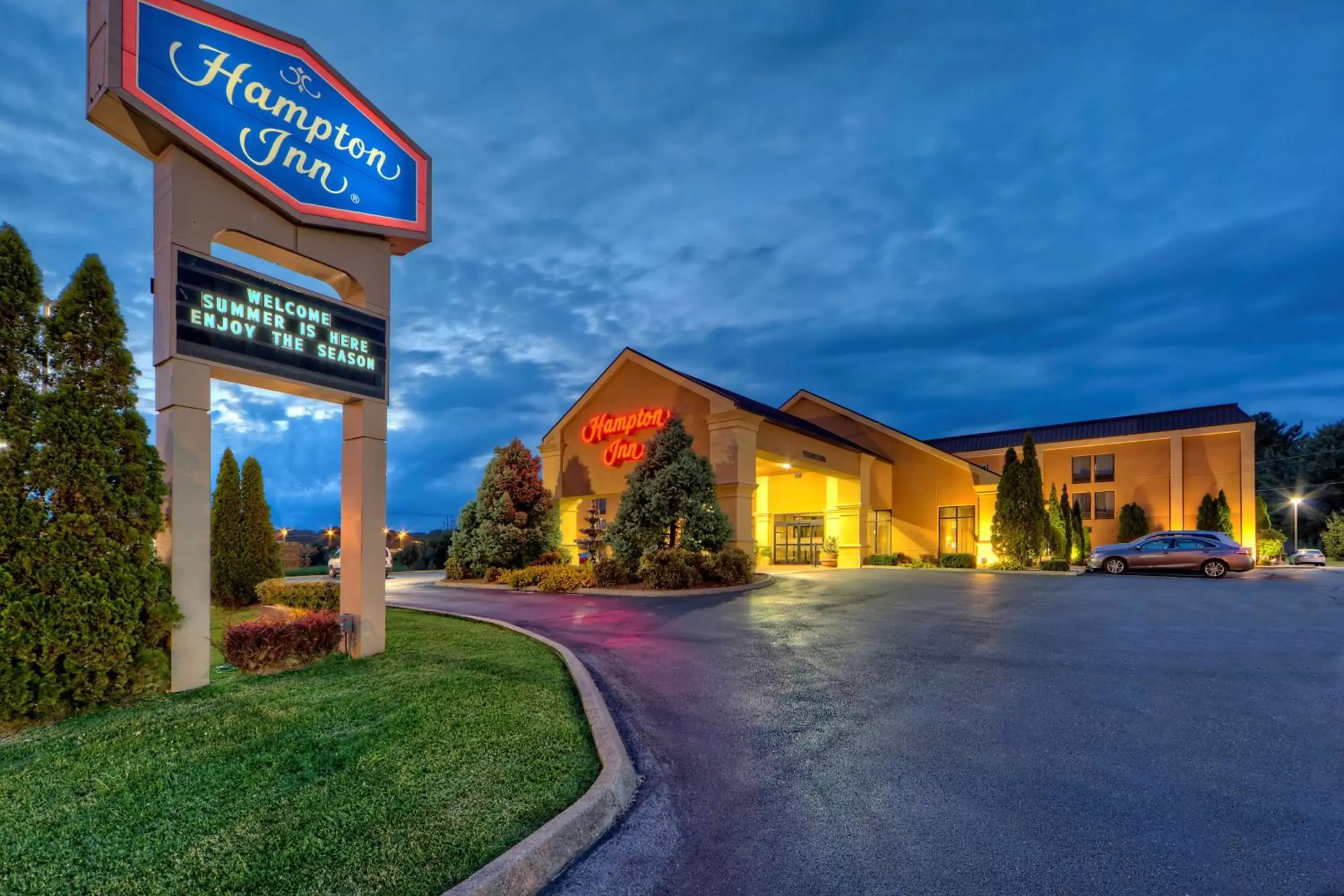 Property Building in Hampton Inn Morristown