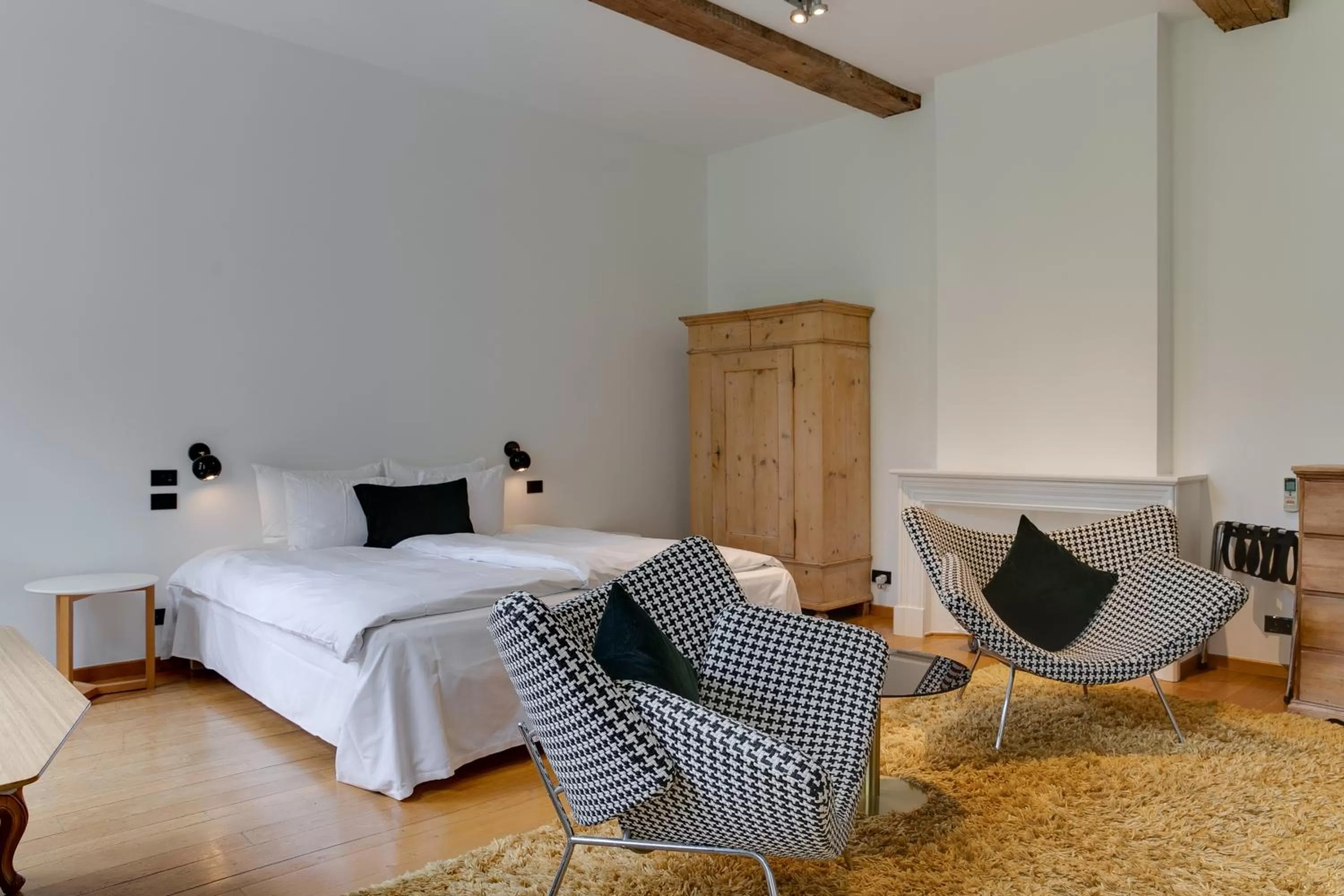 Bed in Hotel De Witte Lelie -Small Luxury Hotels of the World