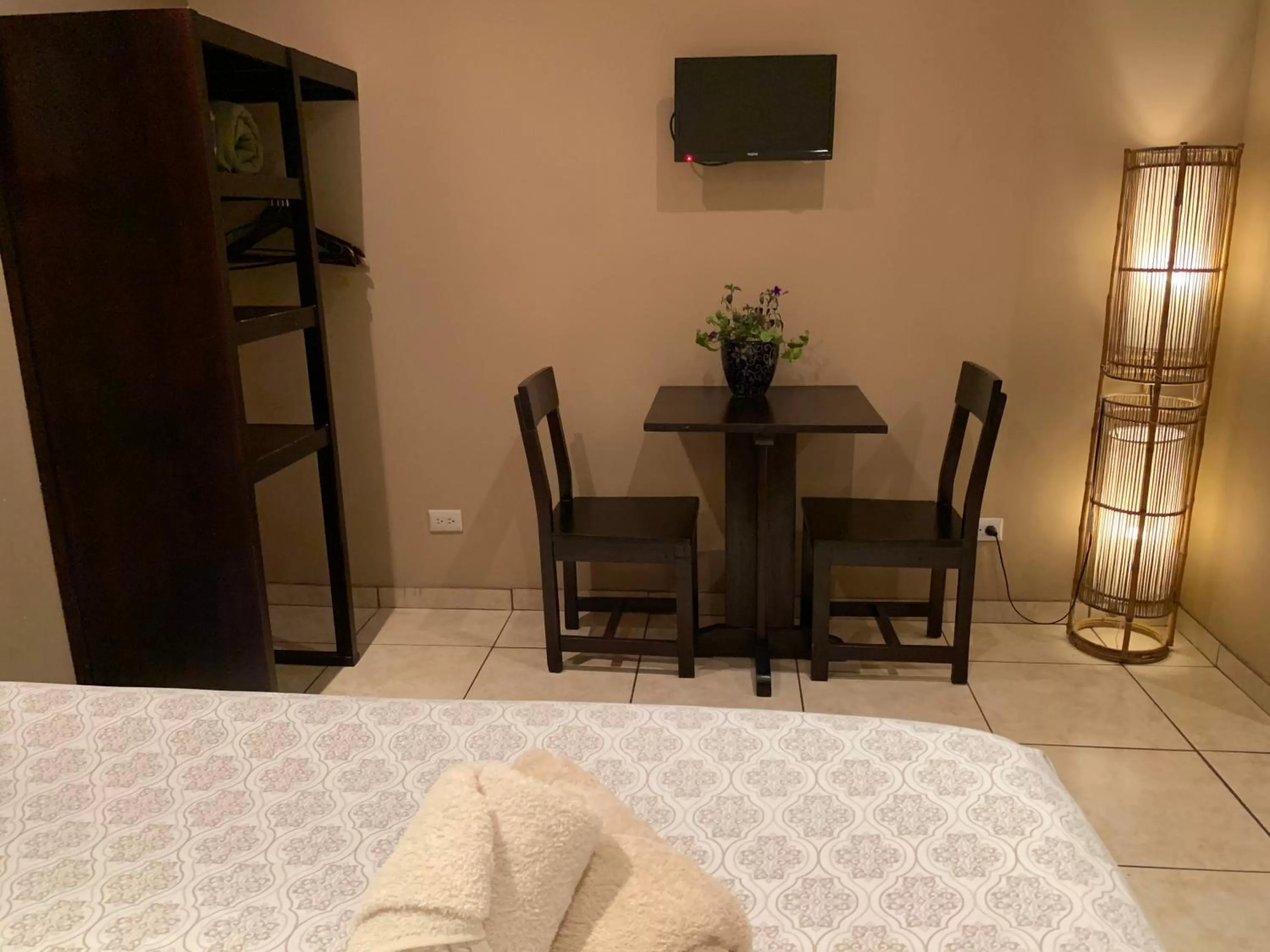 Bed in Boutique Hotel Casa de Lis, Turrialba