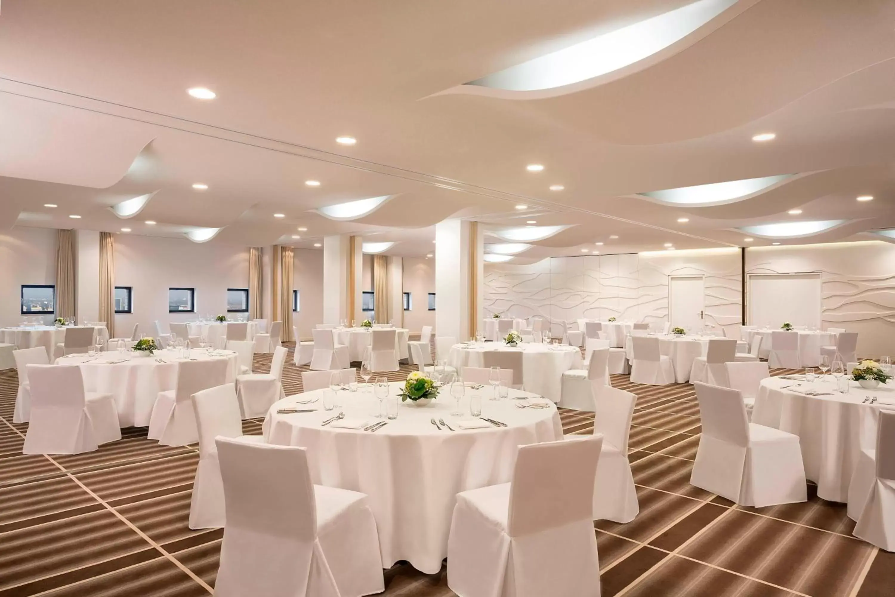 Meeting/conference room, Banquet Facilities in The Westin Hamburg