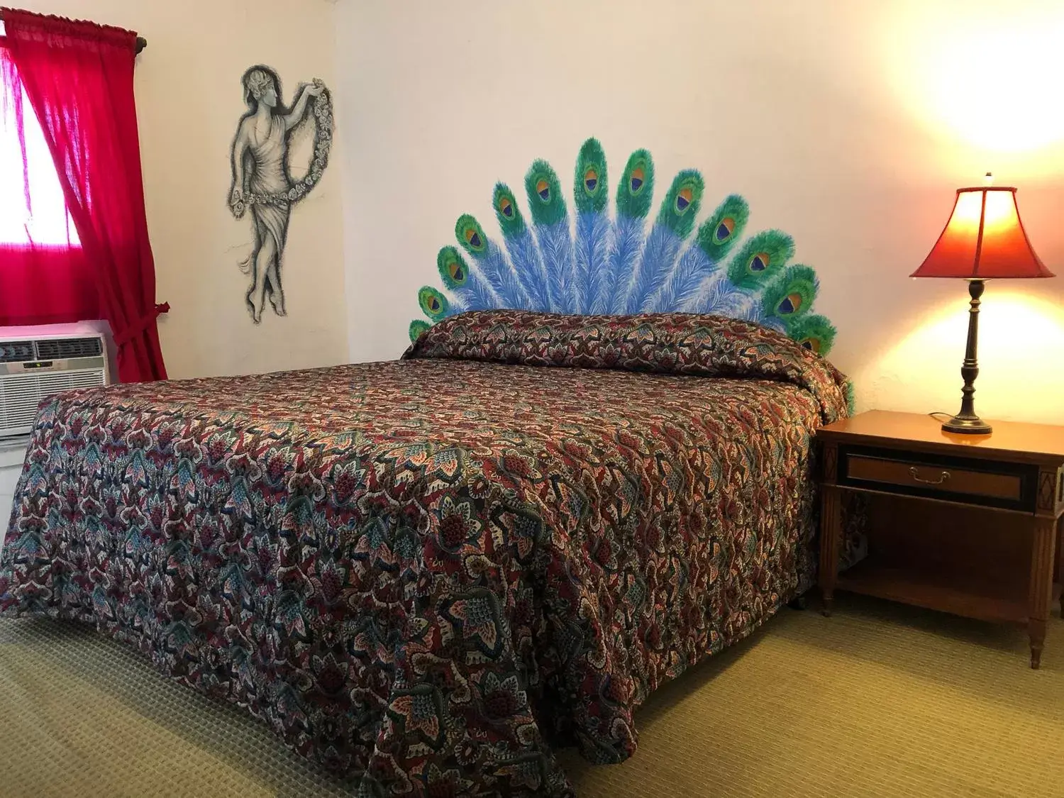 Bed in Amargosa Opera House & Hotel