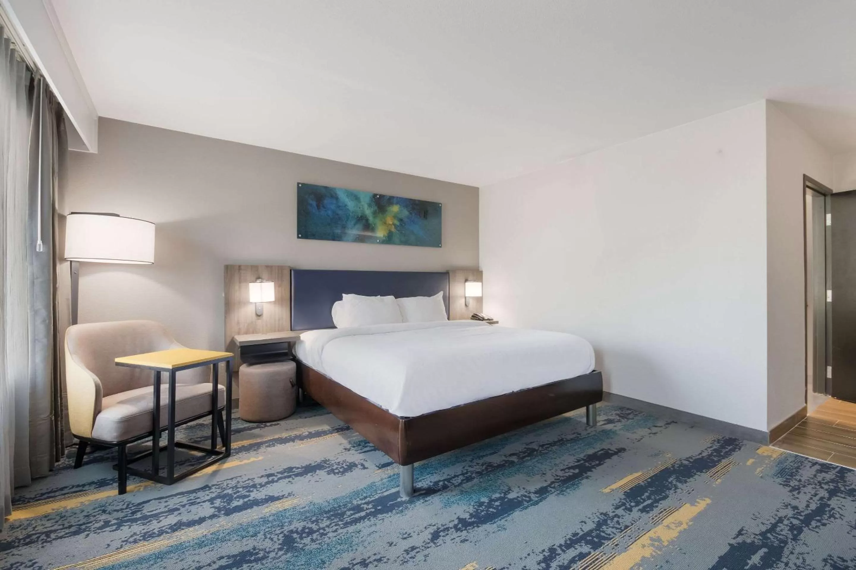 Bedroom, Bed in Clarion Pointe OKC Airport