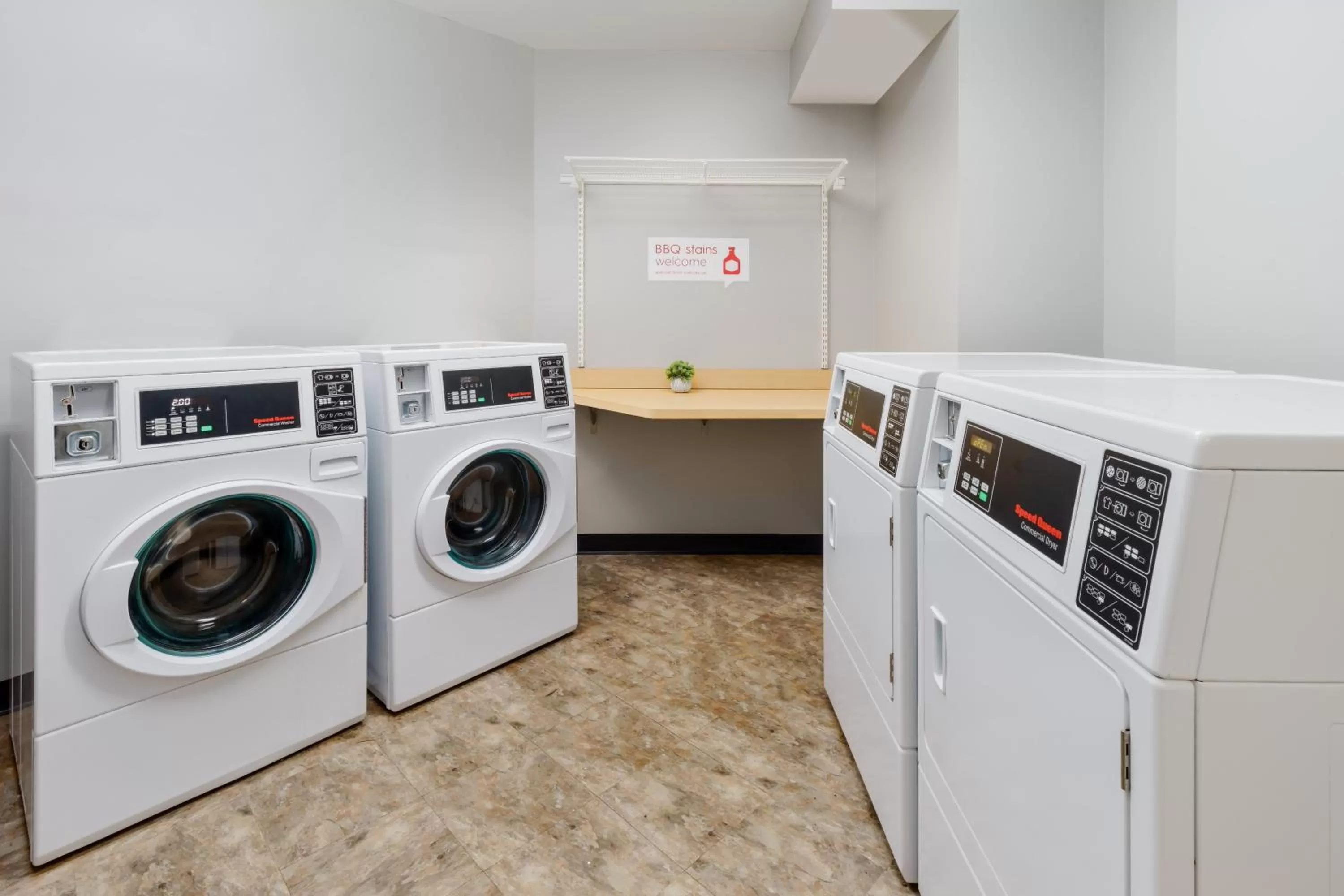 laundry in TownePlace Suites Manchester-Boston Regional Airport