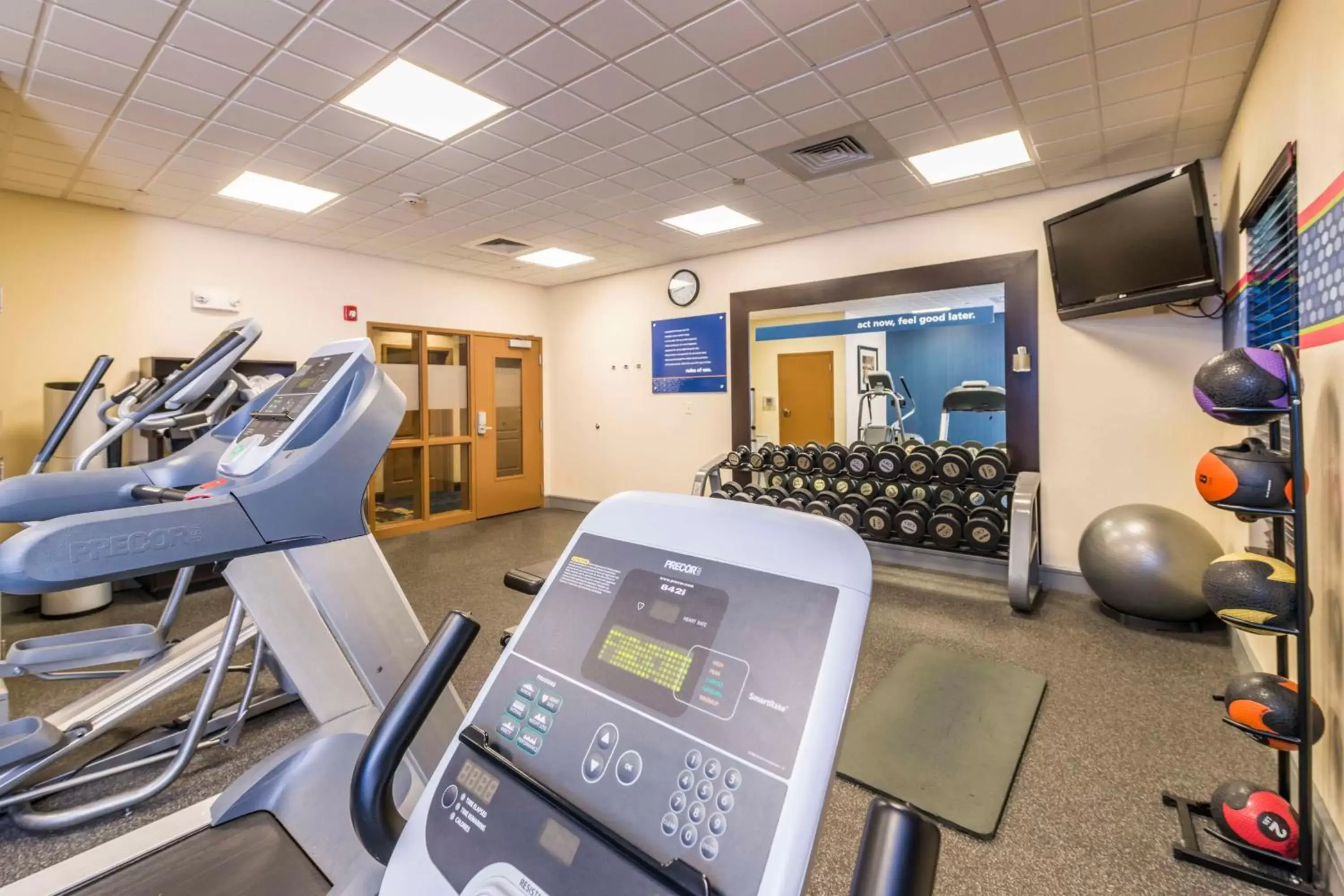 Fitness centre/facilities, Fitness Center/Facilities in Hampton Inn & Suites Jacksonville South - Bartram Park