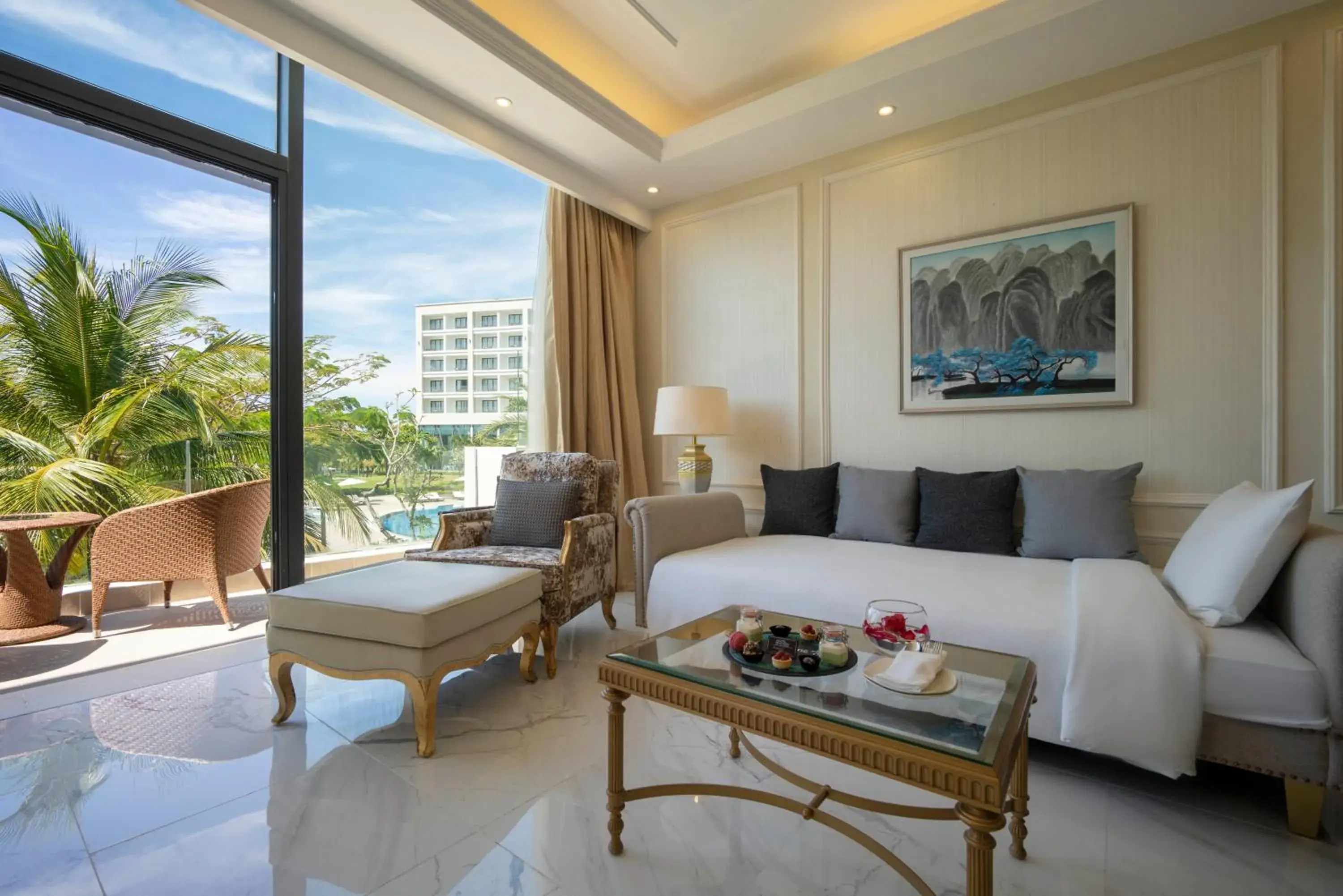 Bed, Seating Area in Radisson Blu Resort Phu Quoc