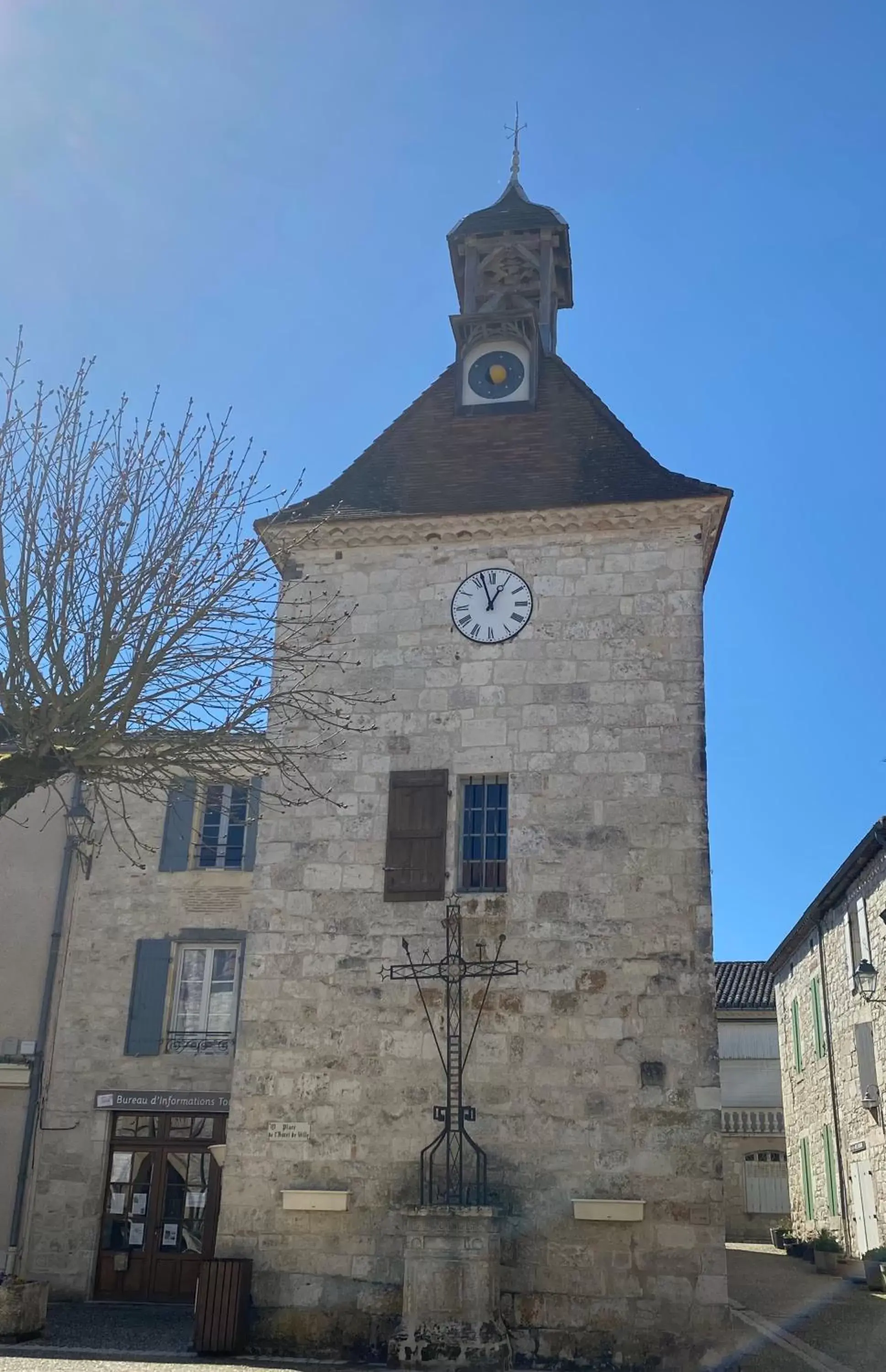 Property Building in Les Mirabelles