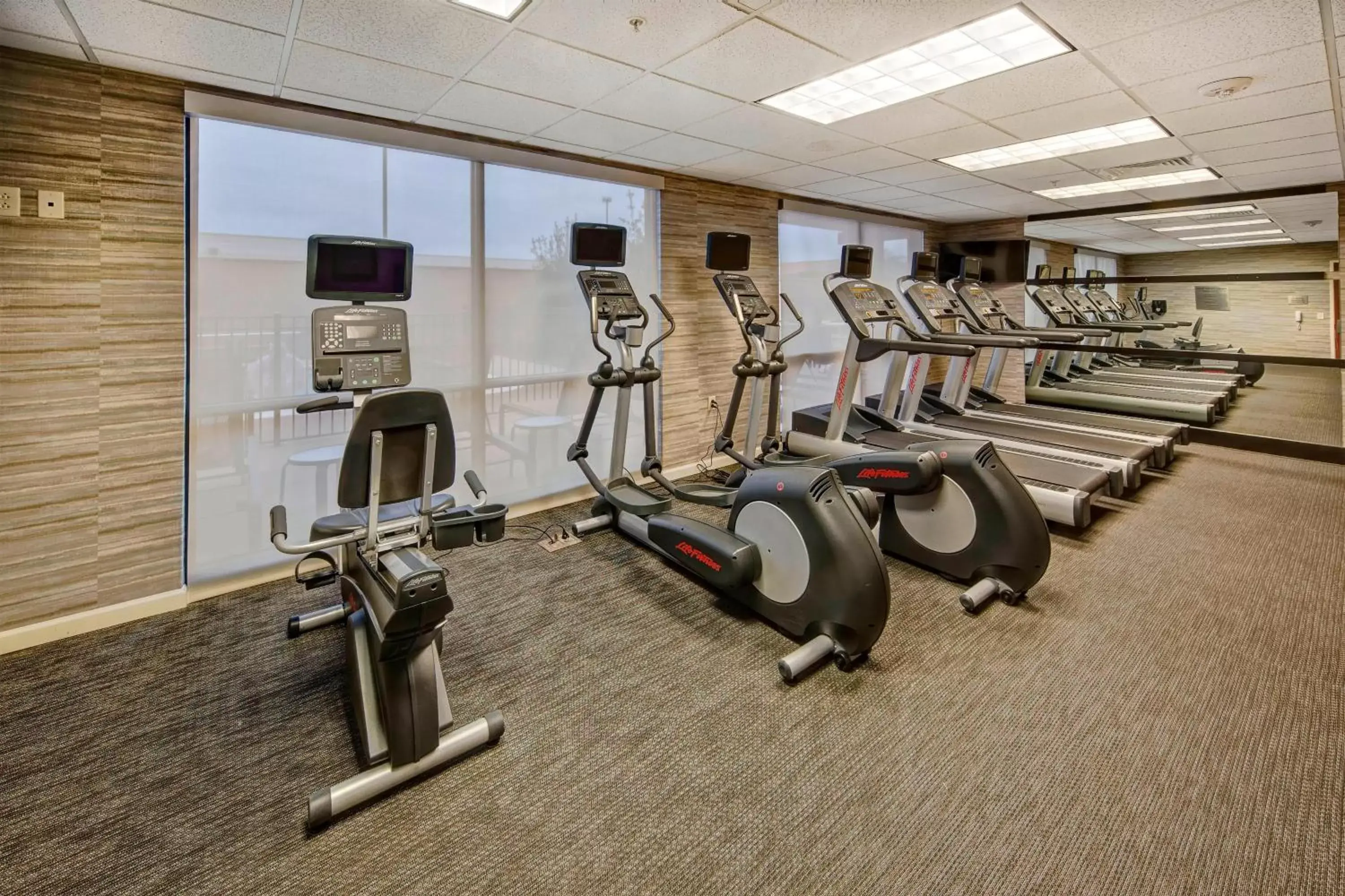 Fitness centre/facilities, Fitness Center/Facilities in Courtyard by Marriott Alexandria