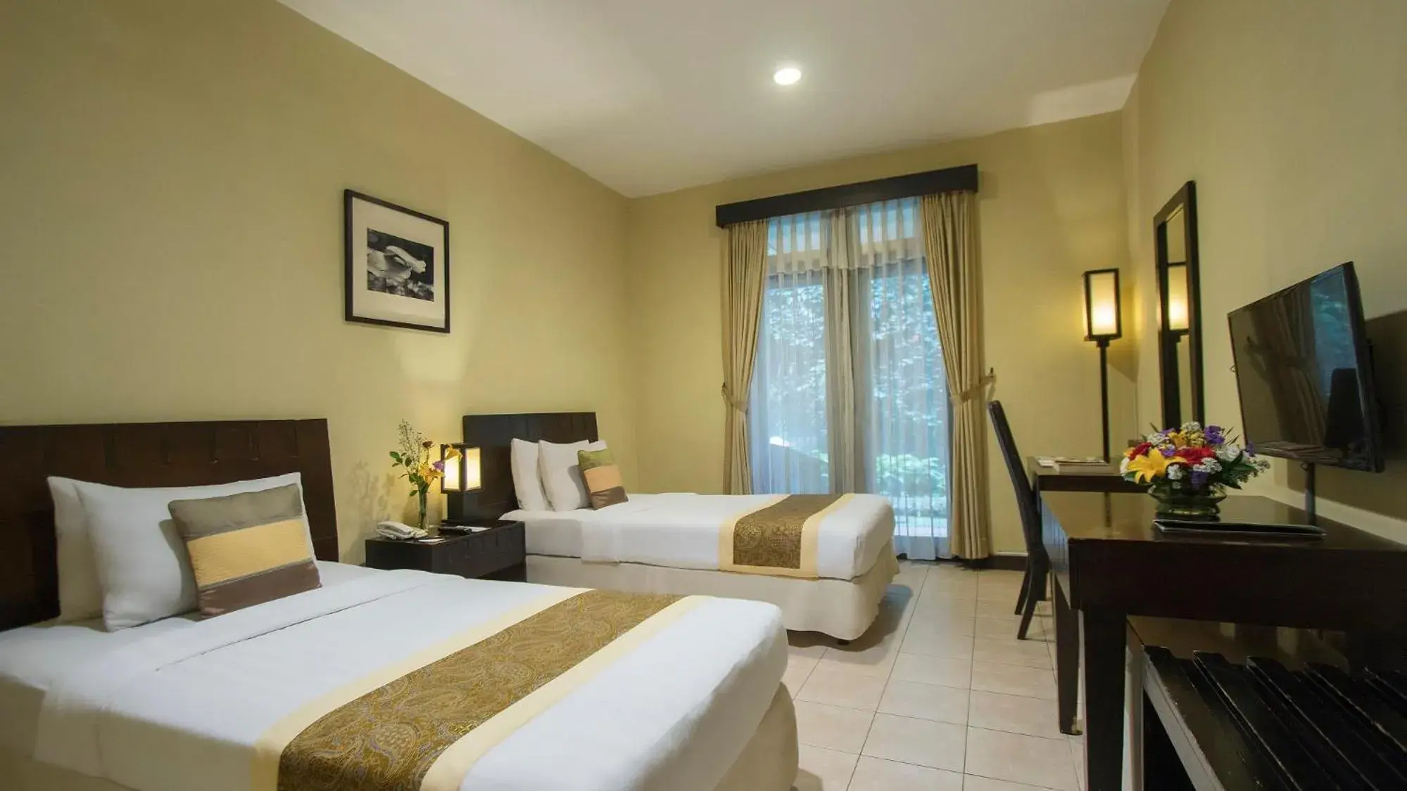 Bed in Puteri Gunung Hotel