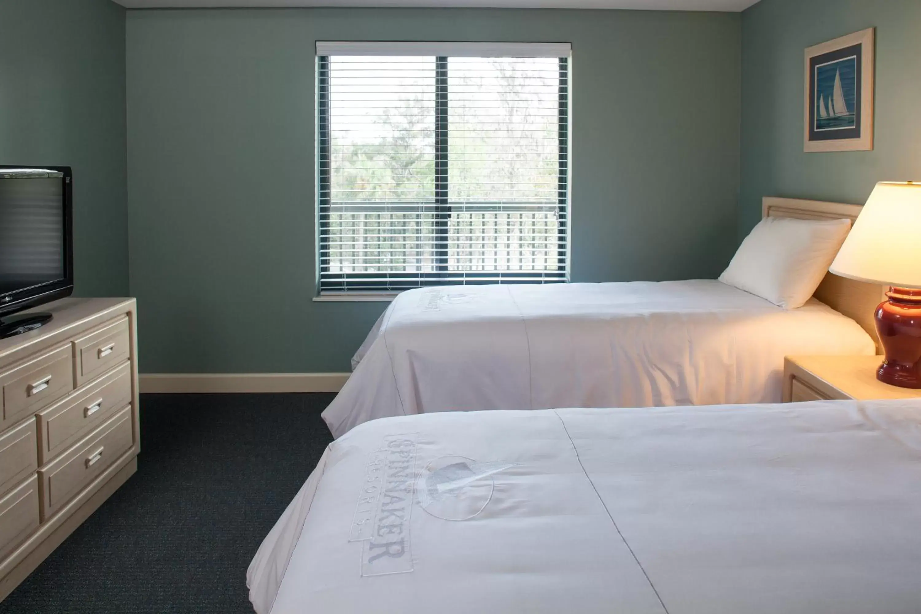 Bedroom, Bed in Waterside by Spinnaker Resorts