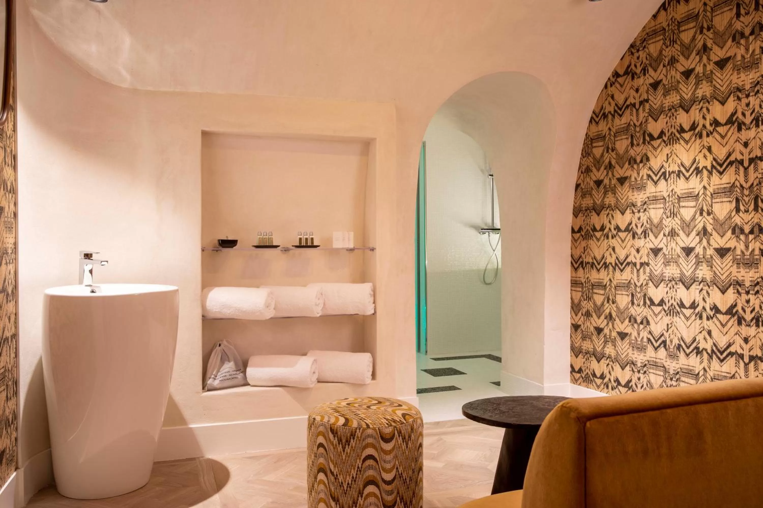 Spa and wellness centre/facilities, Bed in Hotel Phileas Lazare & Spa - Opera