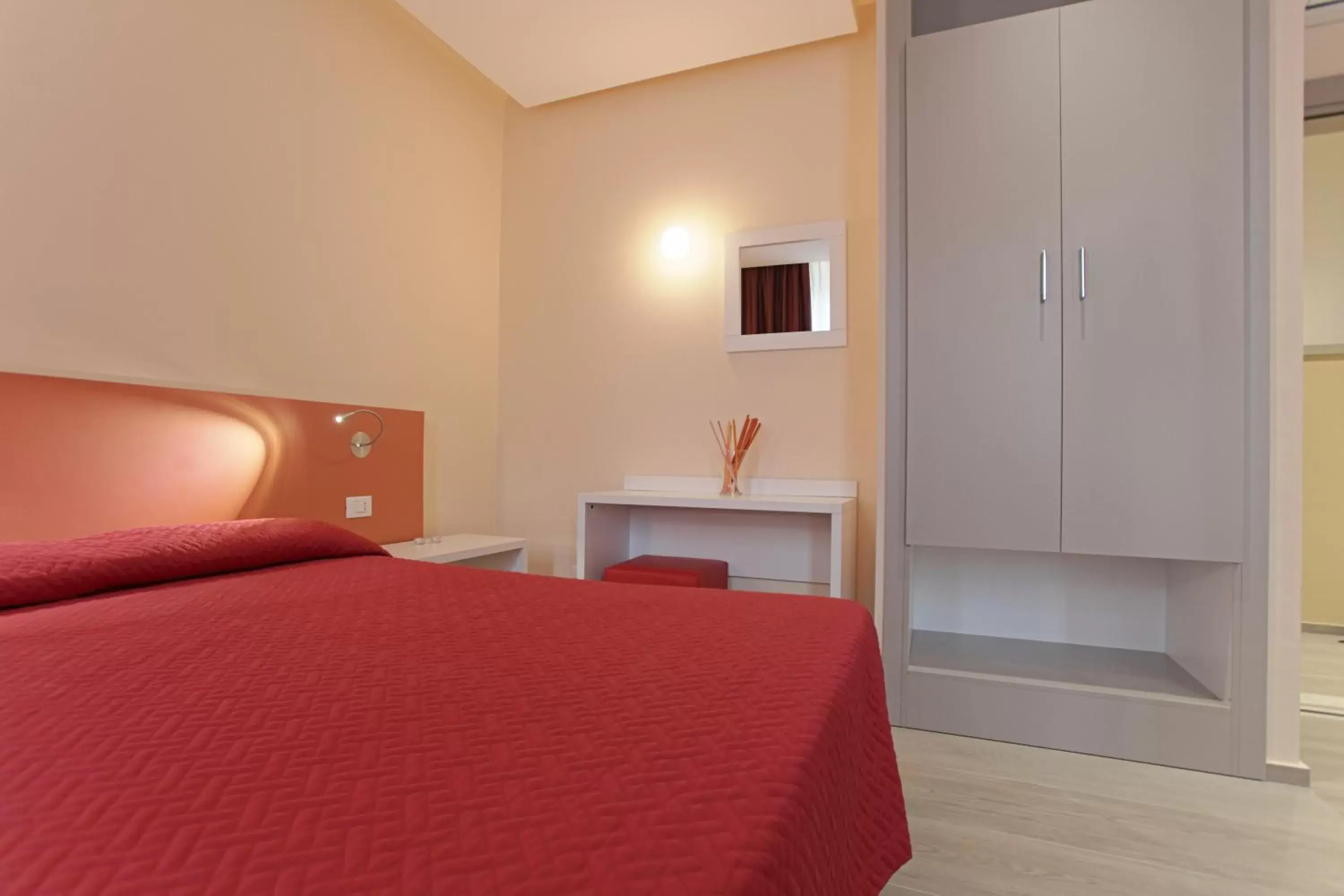 Bedroom, Bed in Hotel Agrigento Home