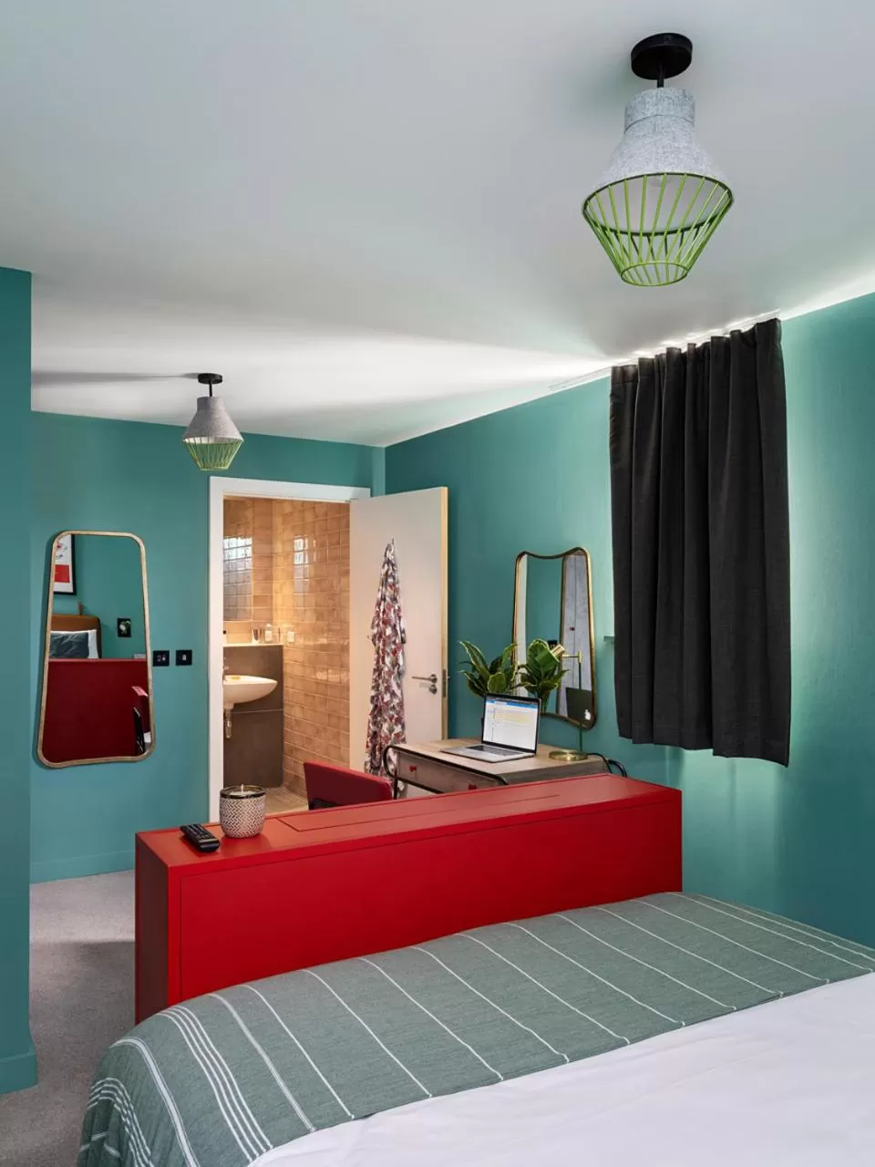 Bathroom, Bed in Church Street by Supercity Aparthotels