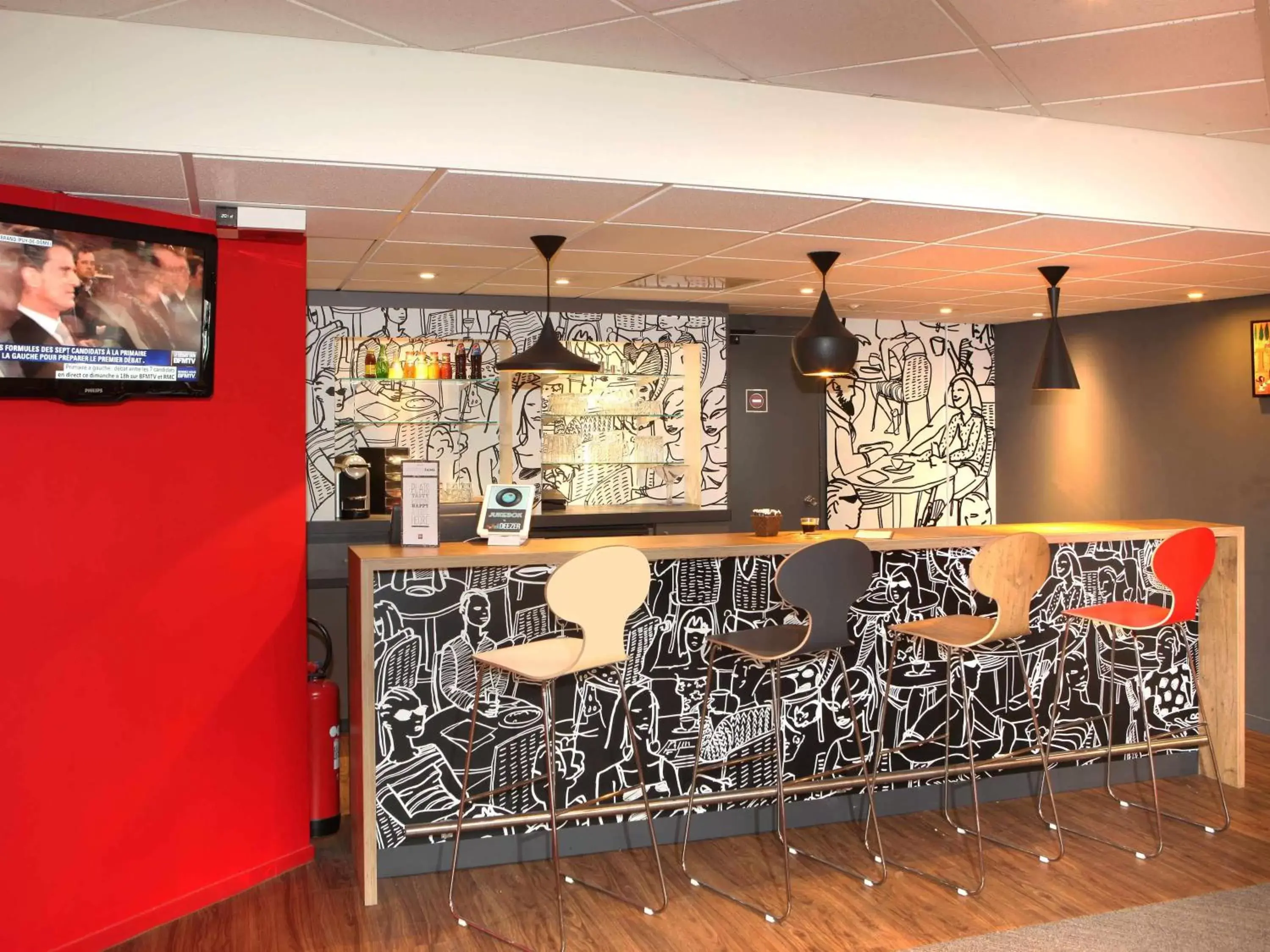 Lounge or bar, Lounge/Bar in ibis Poitiers Sud