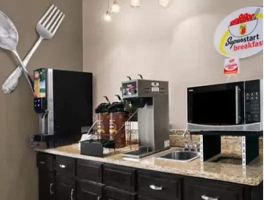 Continental breakfast in Super 8 by Wyndham Stafford/Springfield Area Continental breakfast in Super 8 by Wyndham Stafford/Springfield Area