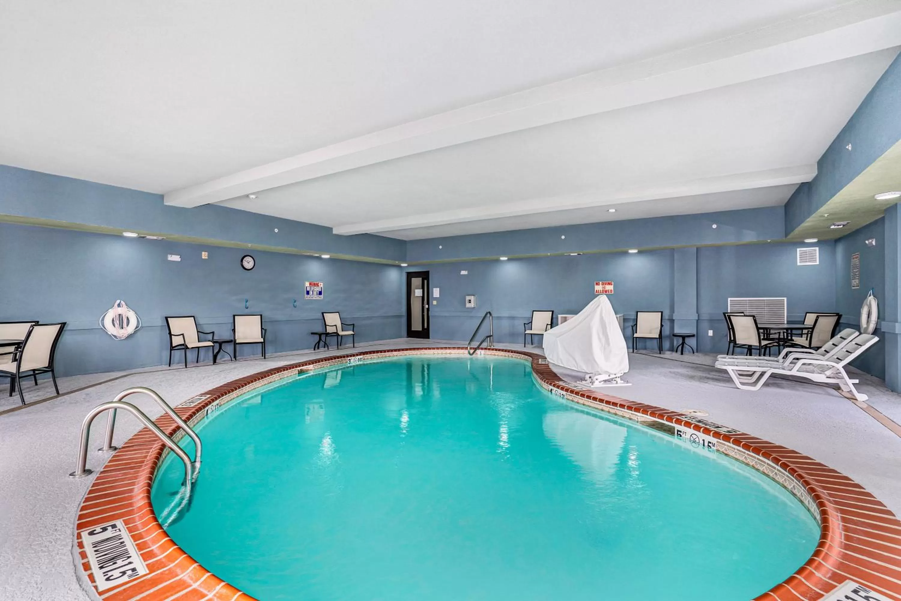 Swimming Pool in Holiday Inn Express & Suites Van Buren-Fort Smith Area, an IHG Hotel