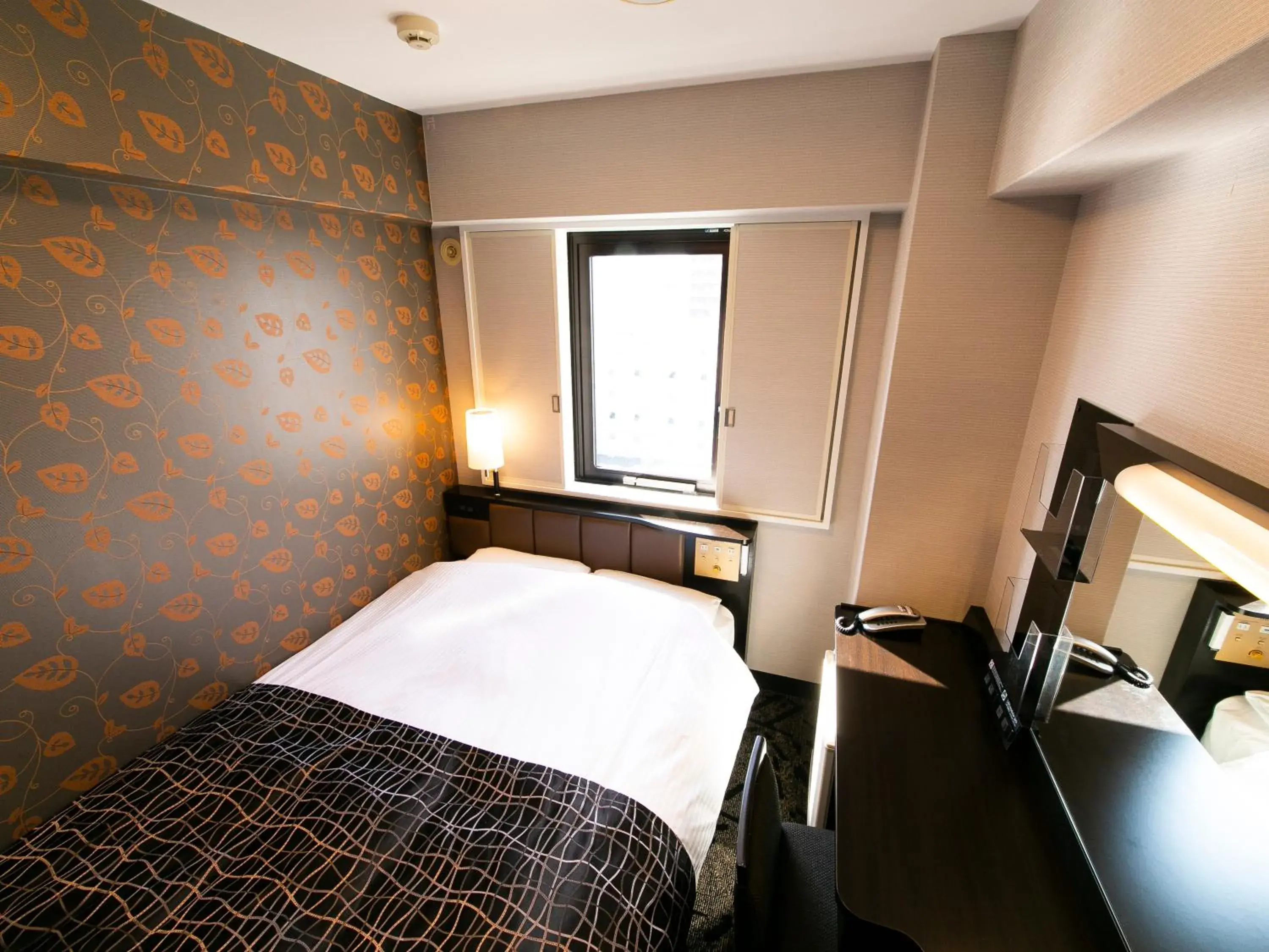 Bed in Apa Hotel Aomori-Eki Higashi