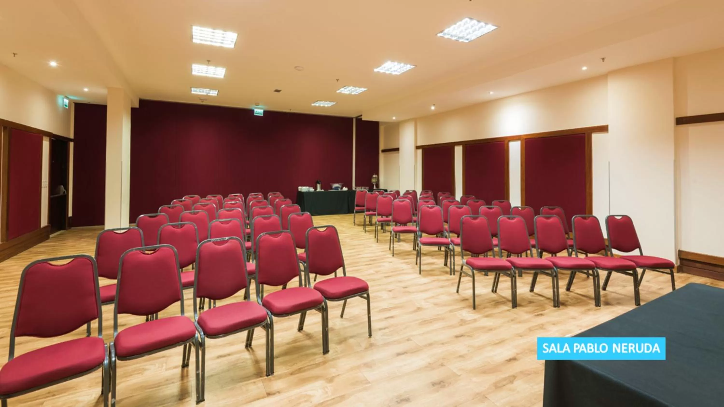 Business facilities in Vila Galé Salvador