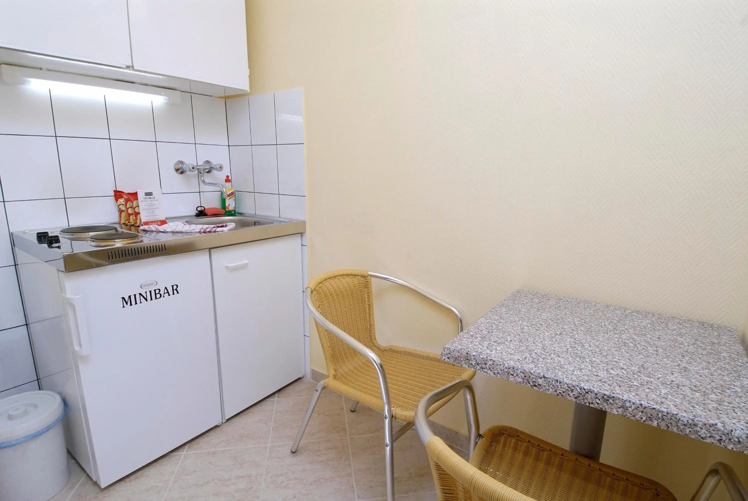 Kitchen or kitchenette, Kitchen/Kitchenette in Hotel Charles