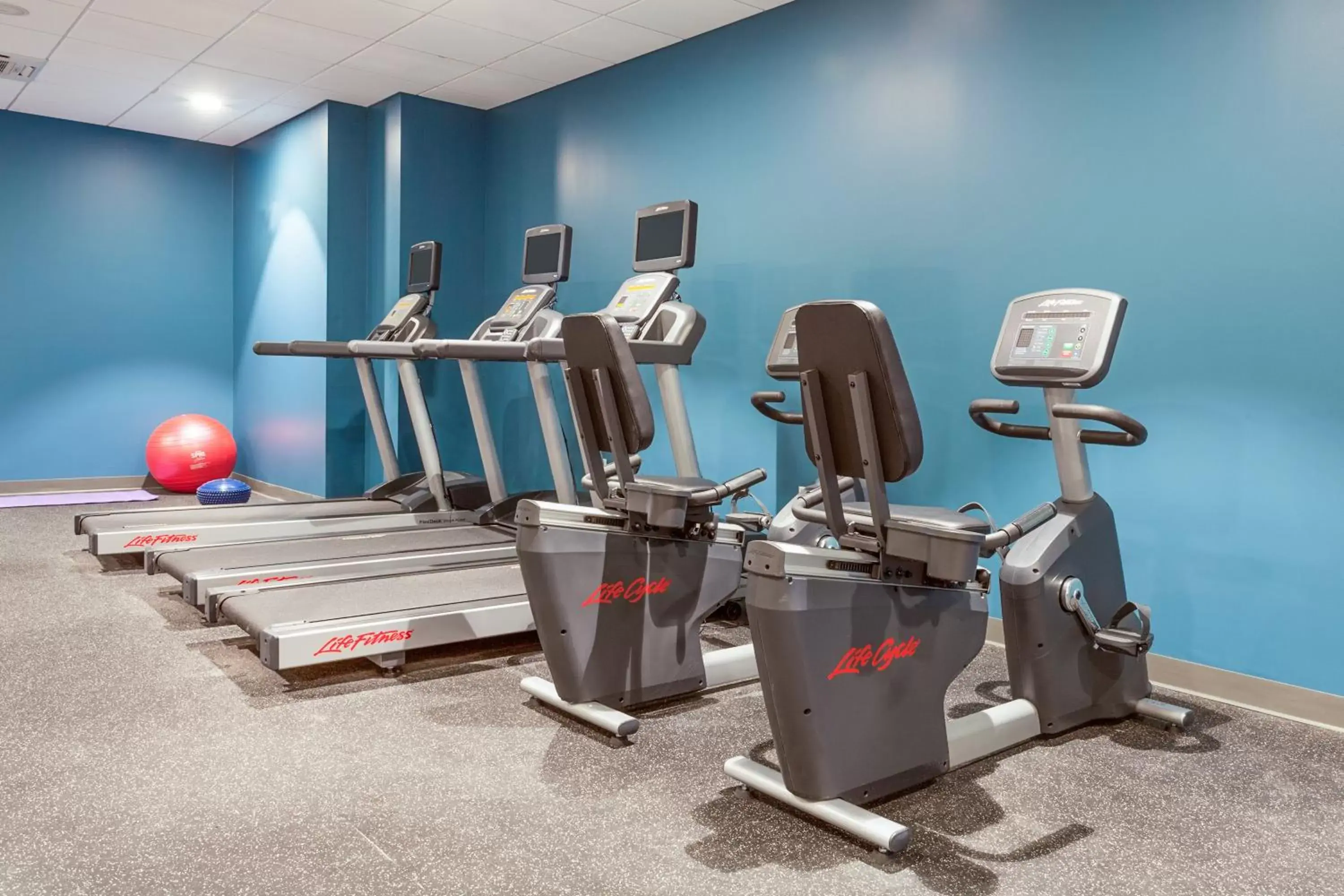 Fitness centre/facilities, Fitness Center/Facilities in Holiday Inn Express & Suites Panama City Beach - Beachfront, an IHG Hotel