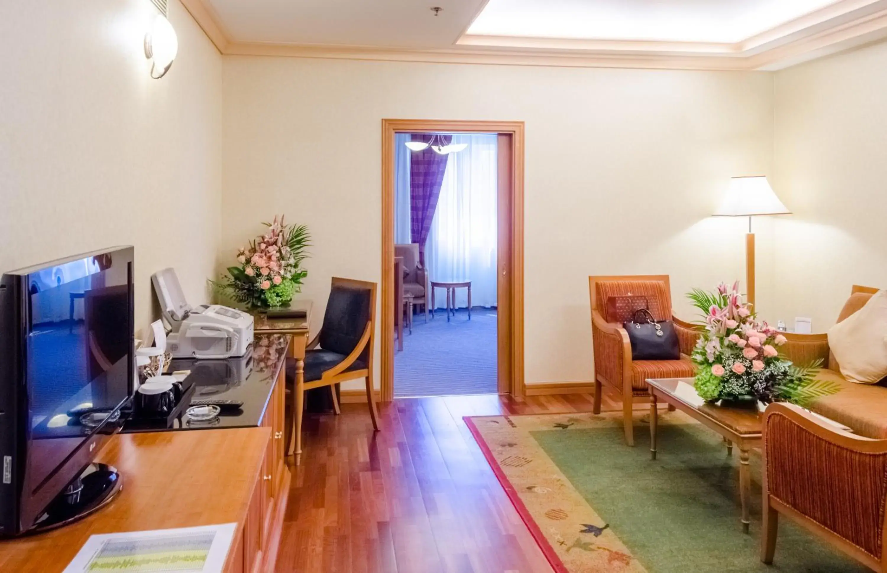 Living room in Avenue Hotel Dubai Living room in Avenue Hotel Dubai