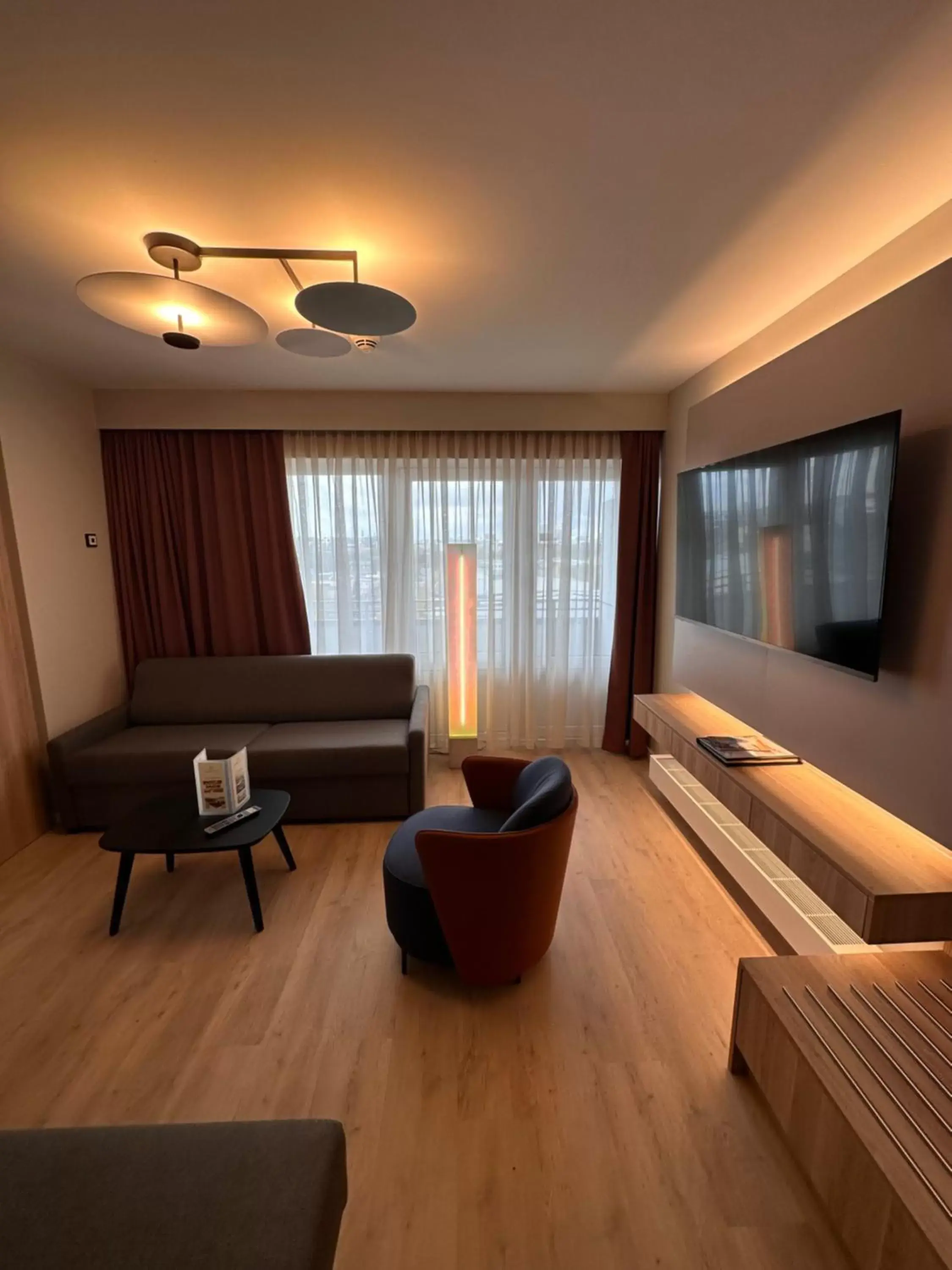 TV and multimedia, Seating Area in Apartment-Hotel Hamburg Mitte