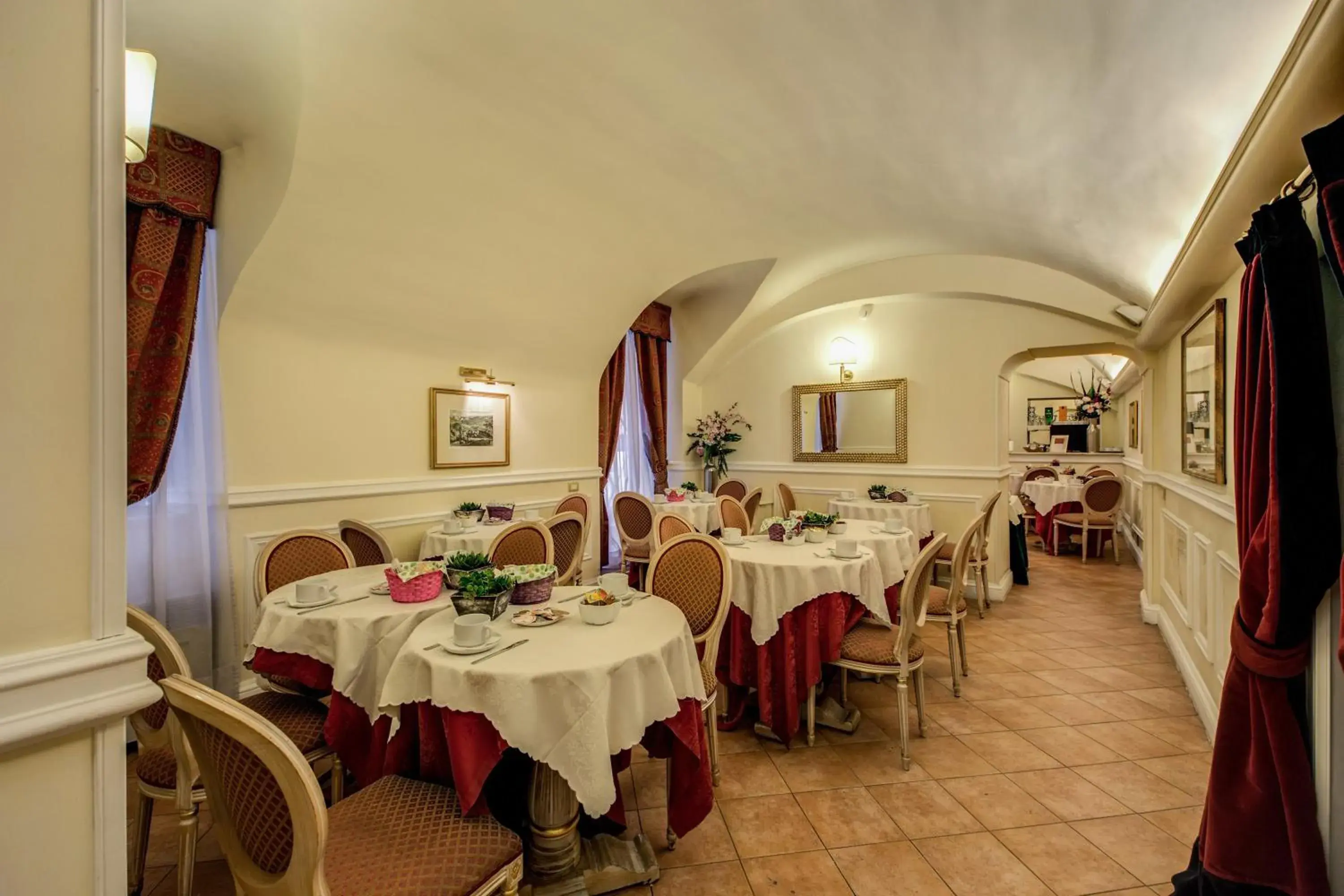 Restaurant/Places to Eat in Antico Palazzo Rospigliosi