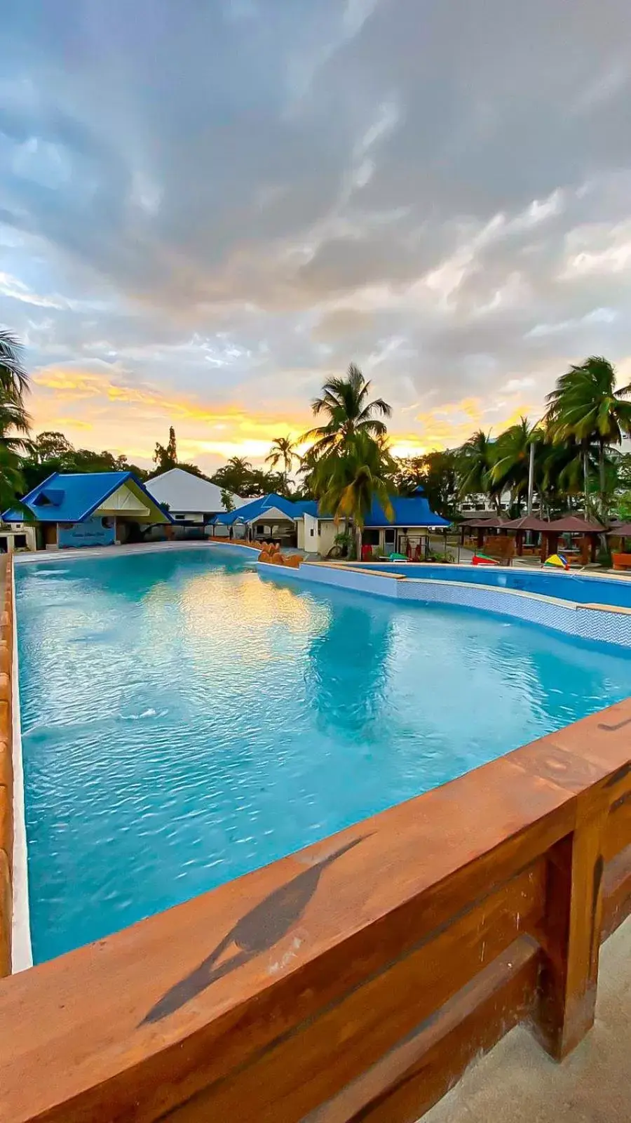 Swimming Pool in Acacia Hotel Bacolod