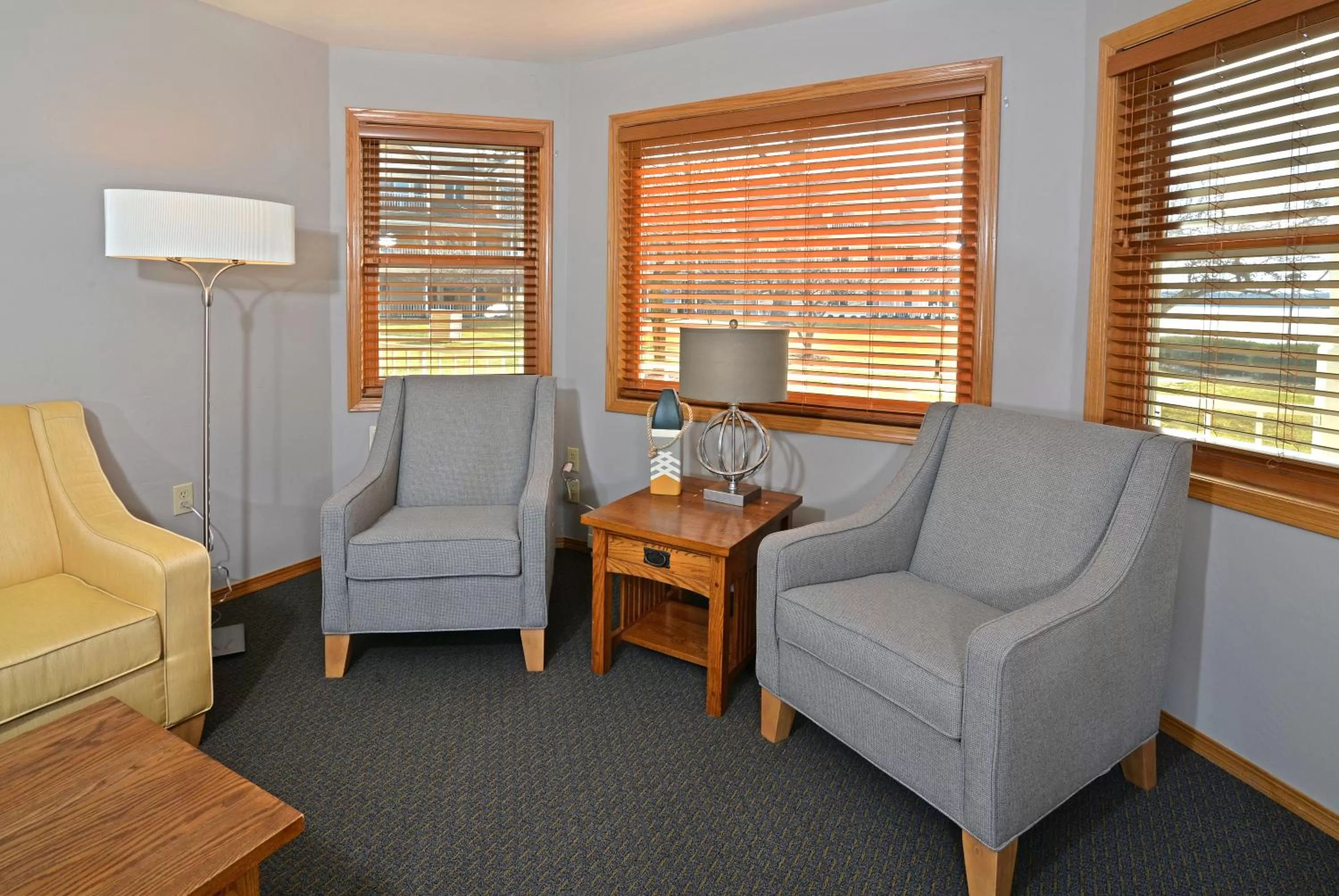 Living room, Seating Area in Westwood Shores Waterfront Resort