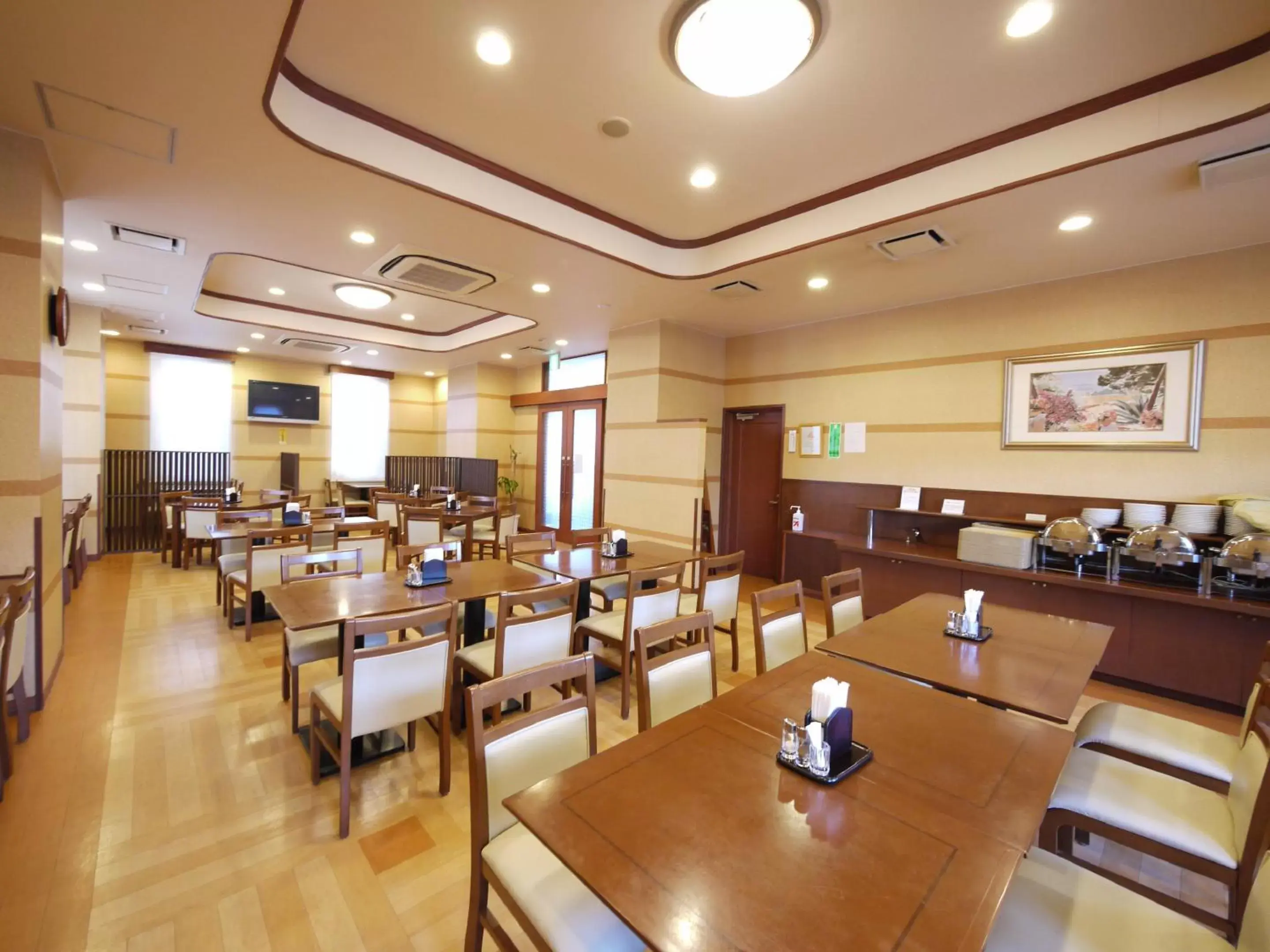 Restaurant/Places to Eat in Hotel Route-Inn Kikugawa Inter