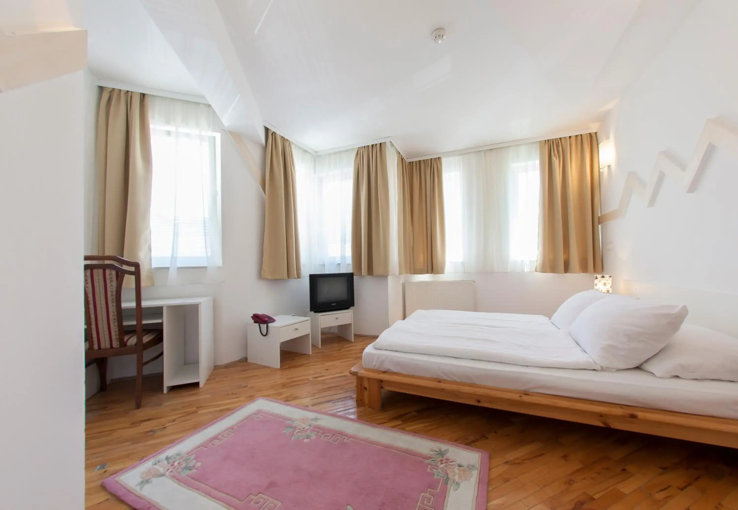 Bedroom, Room Photo in Hotel Hayat