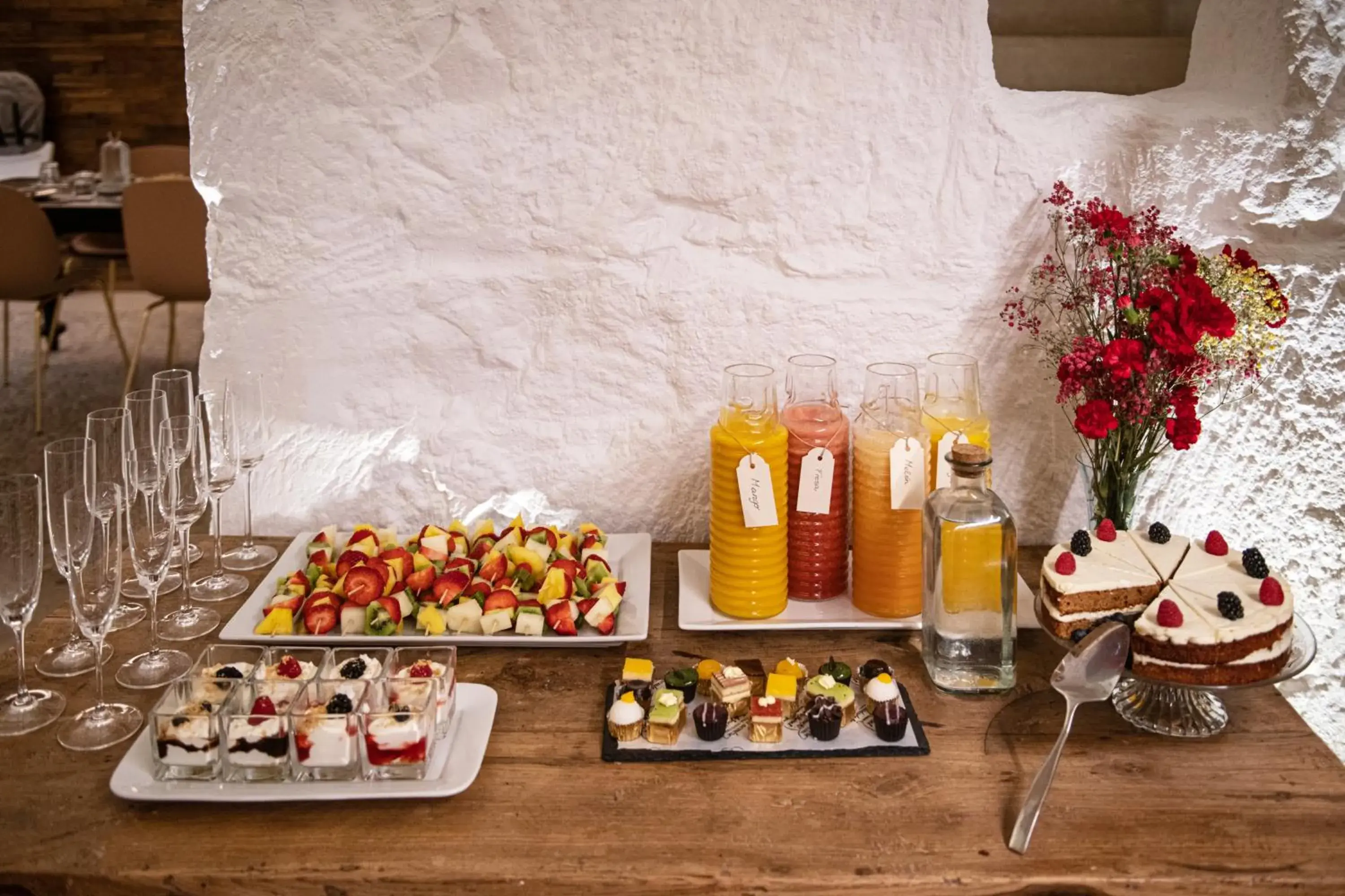 Breakfast in Hotel Boutique Can Sastre