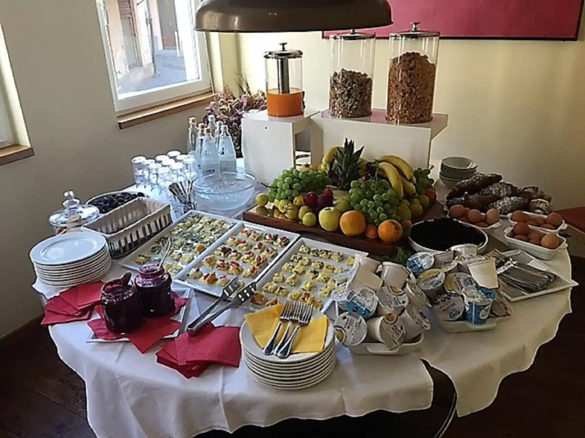 Buffet breakfast in Hotel Concordia