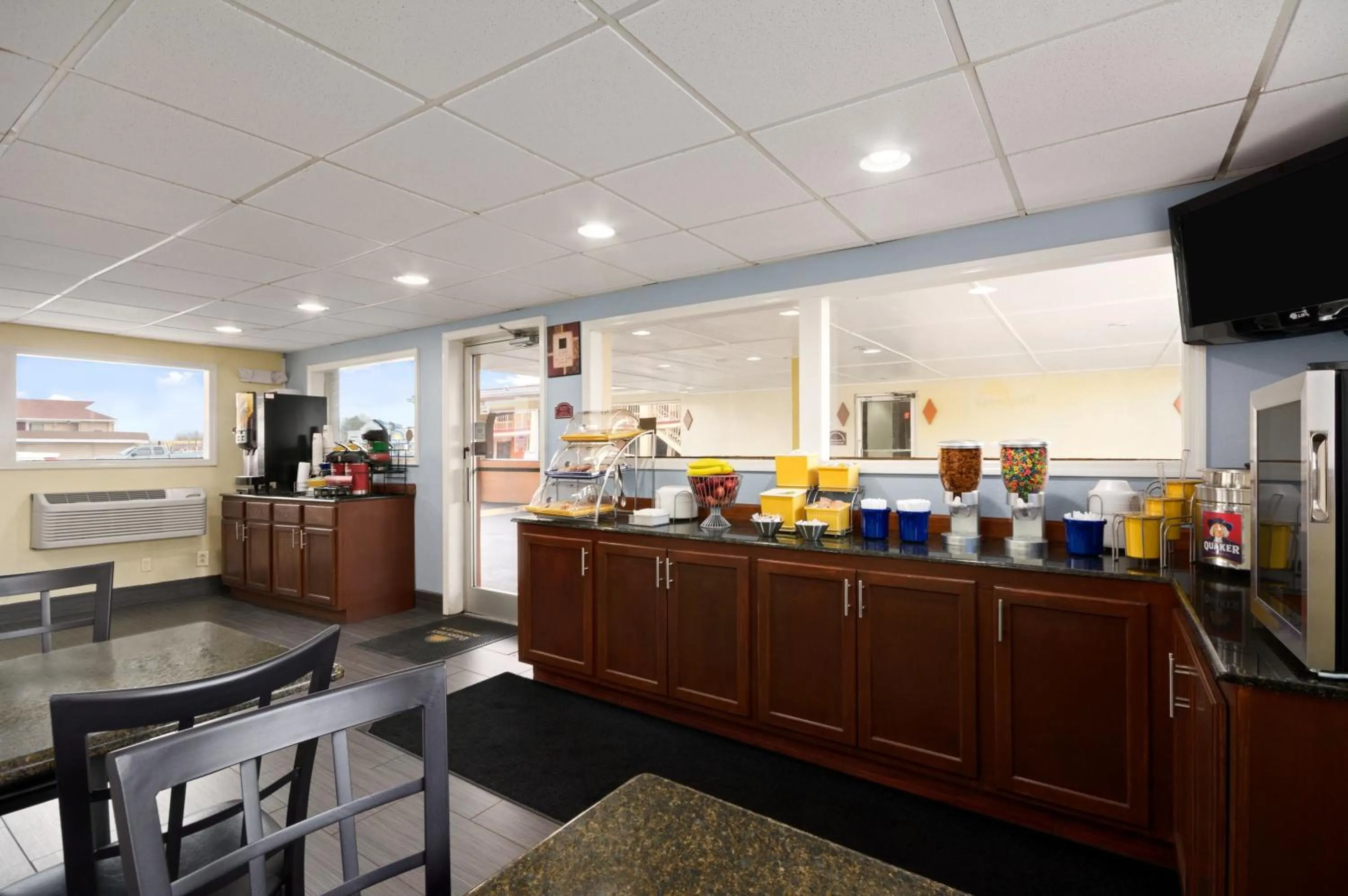 Restaurant/places to eat in Days Inn by Wyndham Jacksonville NC