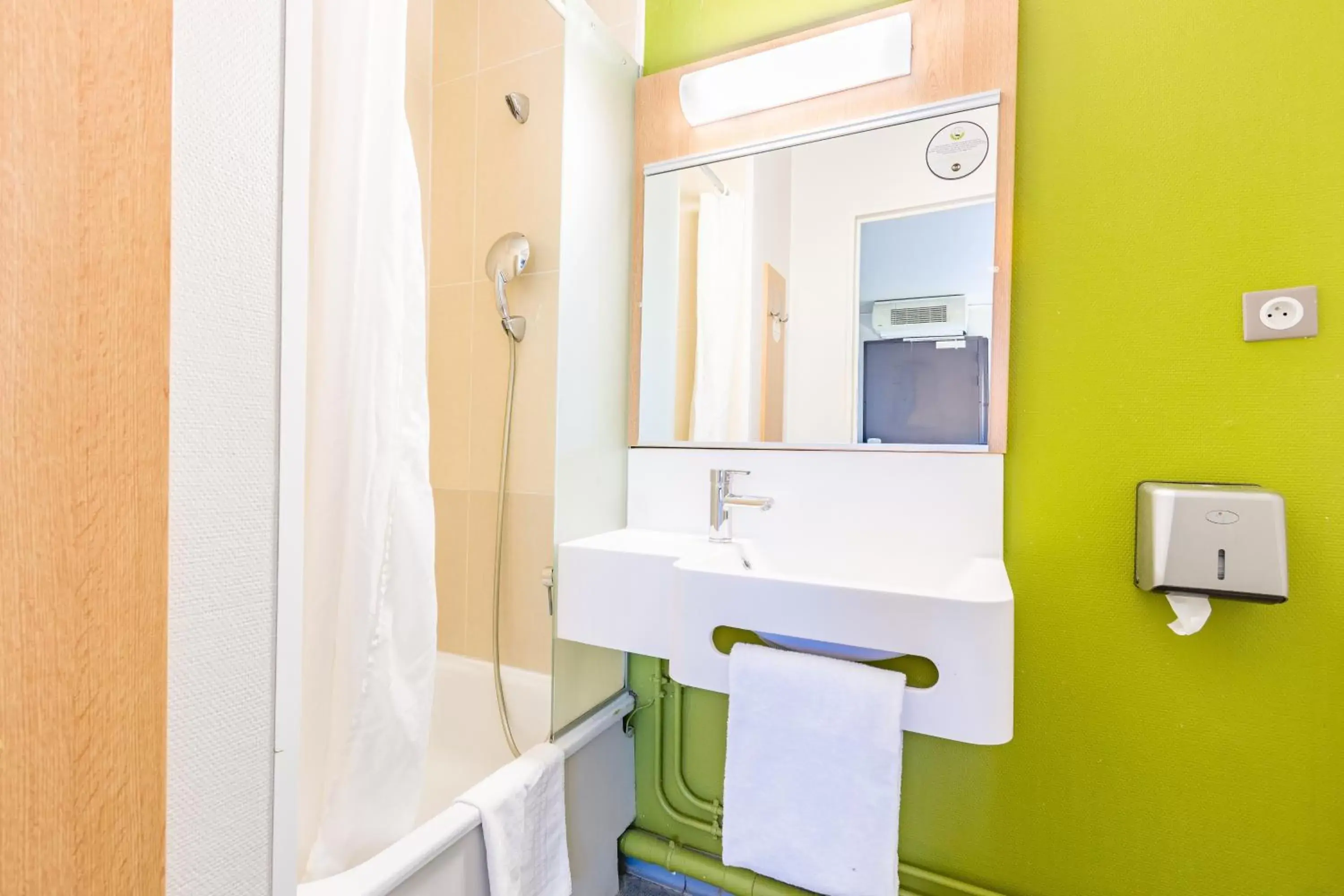 Twin Room in B&B HOTEL TOURS Sud Joué-lès-Tours Twin Room in B&B HOTEL TOURS Sud Joué-lès-Tours