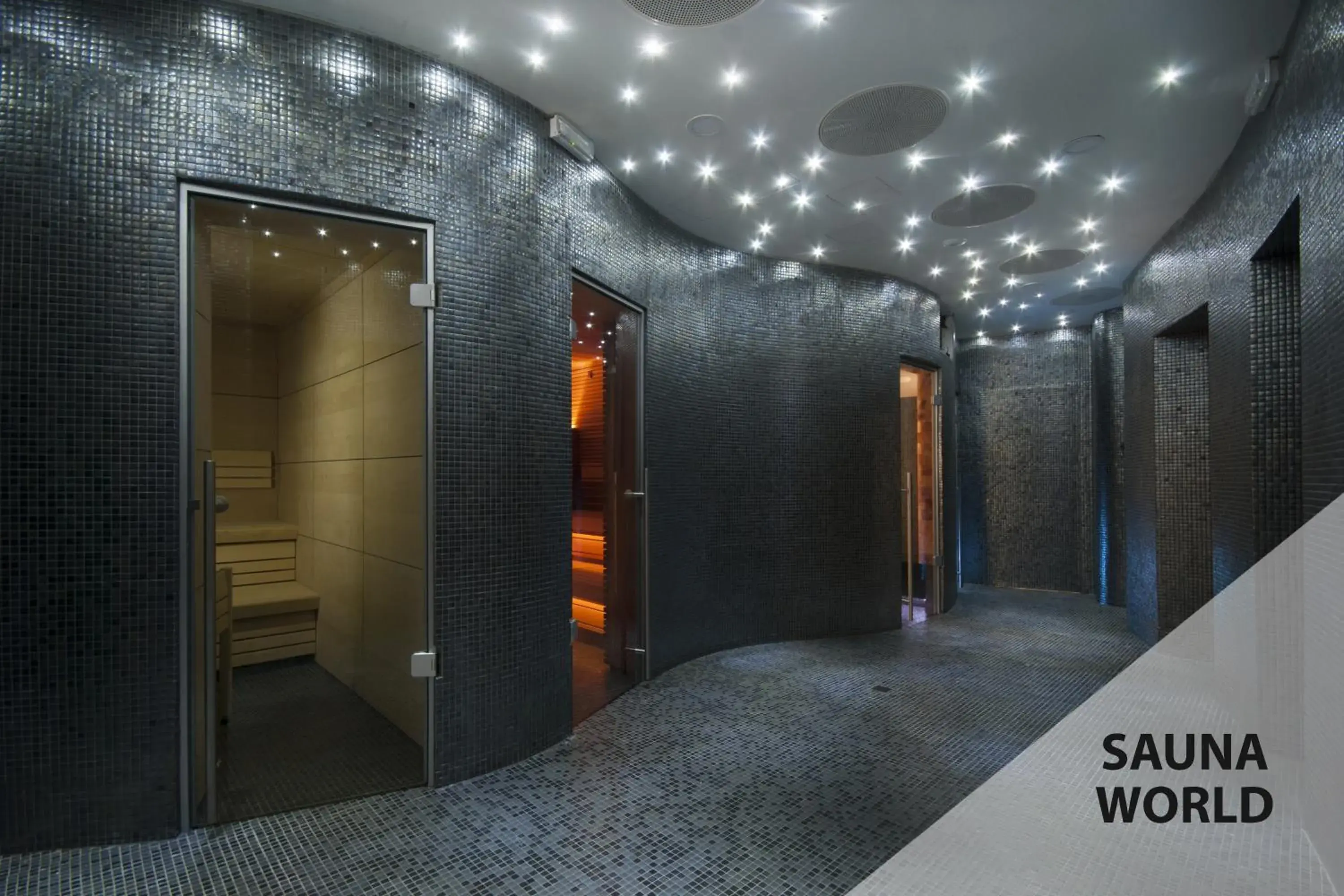 Spa and wellness centre/facilities, Bathroom in Prezident Luxury Spa & Wellness Hotel