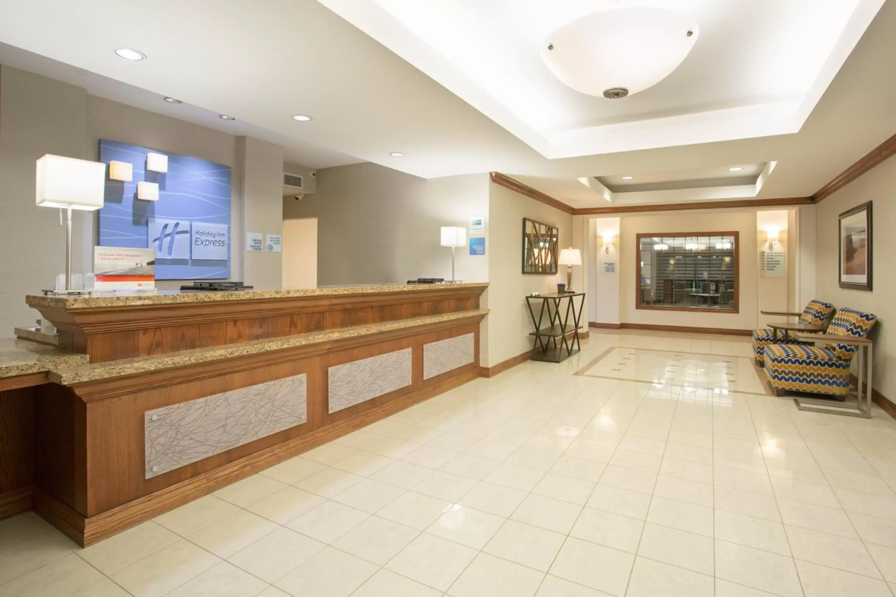 Property building, Lobby/Reception in Holiday Inn Express Hotel & Suites Concordia US 81, an IHG Hotel