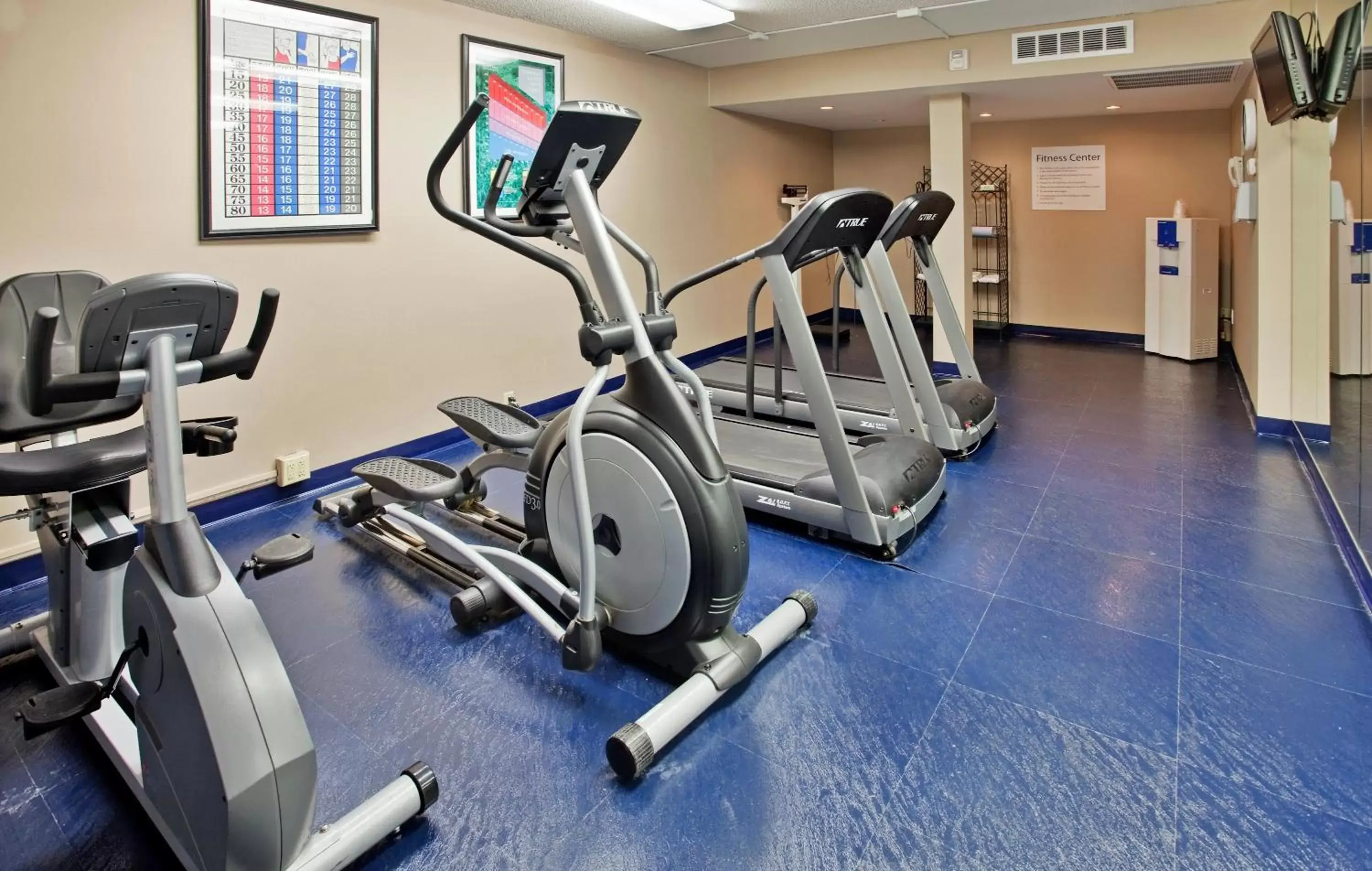 Fitness centre/facilities, Fitness Center/Facilities in Wingate by Wyndham Kansas City